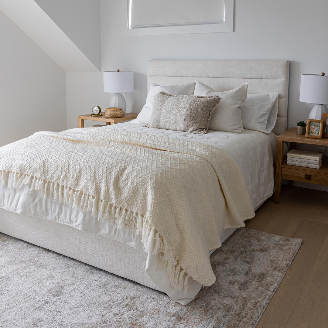 Cama doble alta Justin con almacenaje - Crema