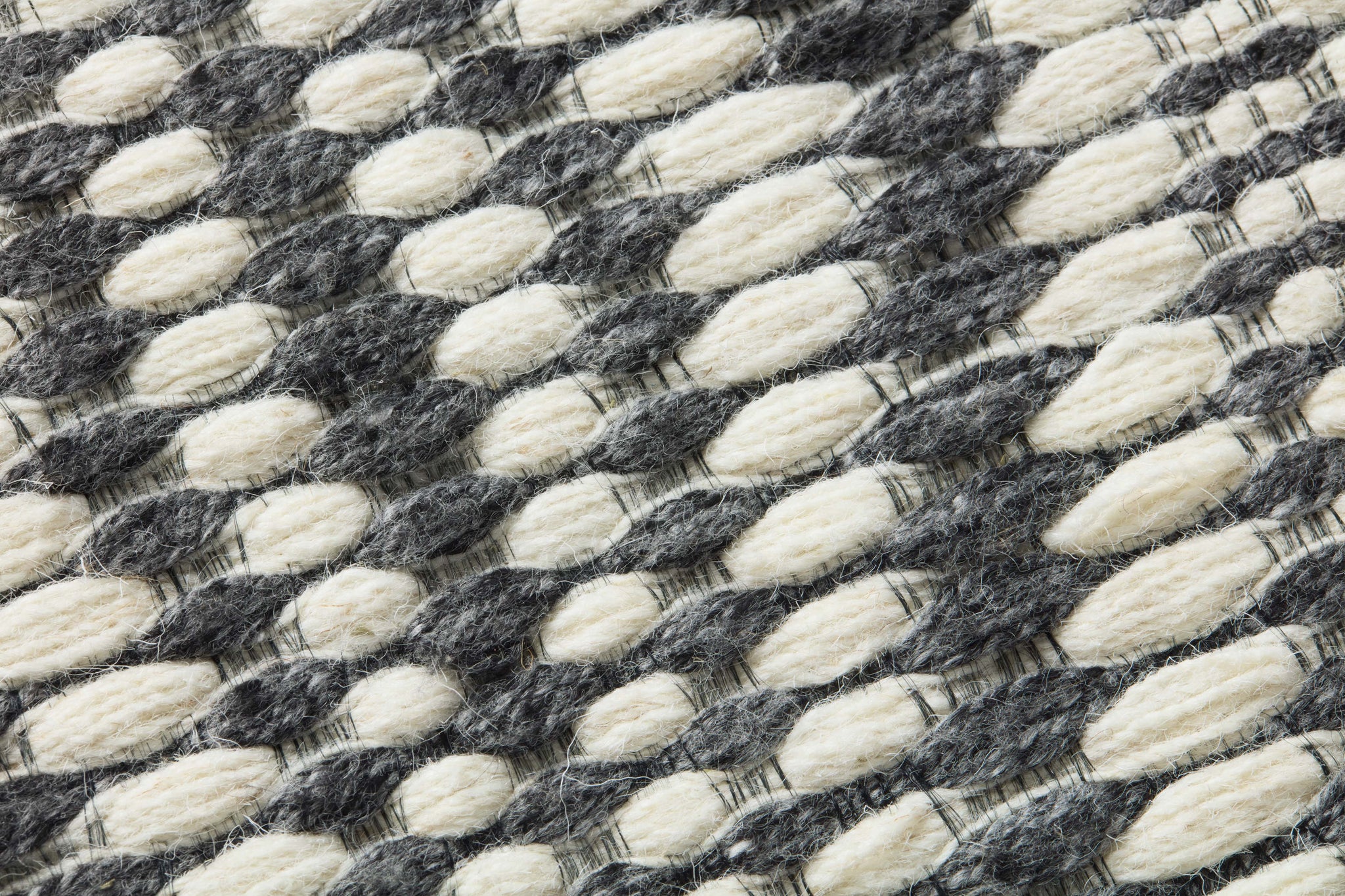 Skylift Ivory / Multi Rug Art - Macro Detail (H)