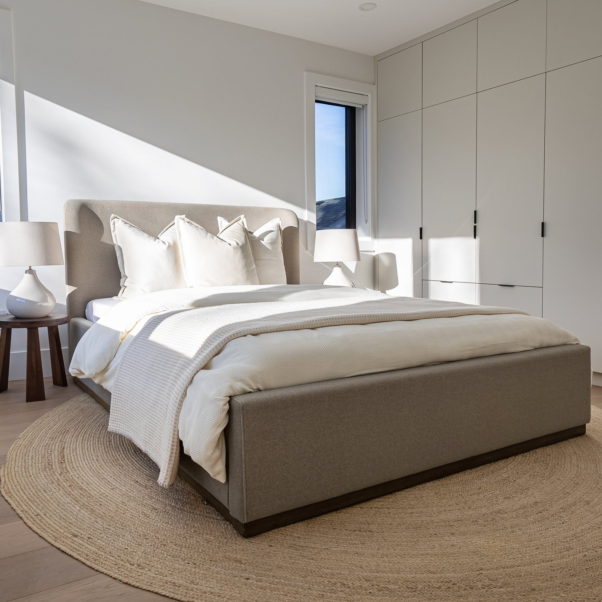 Cama Queen Faye con almacenaje - Velvet Sandstorm