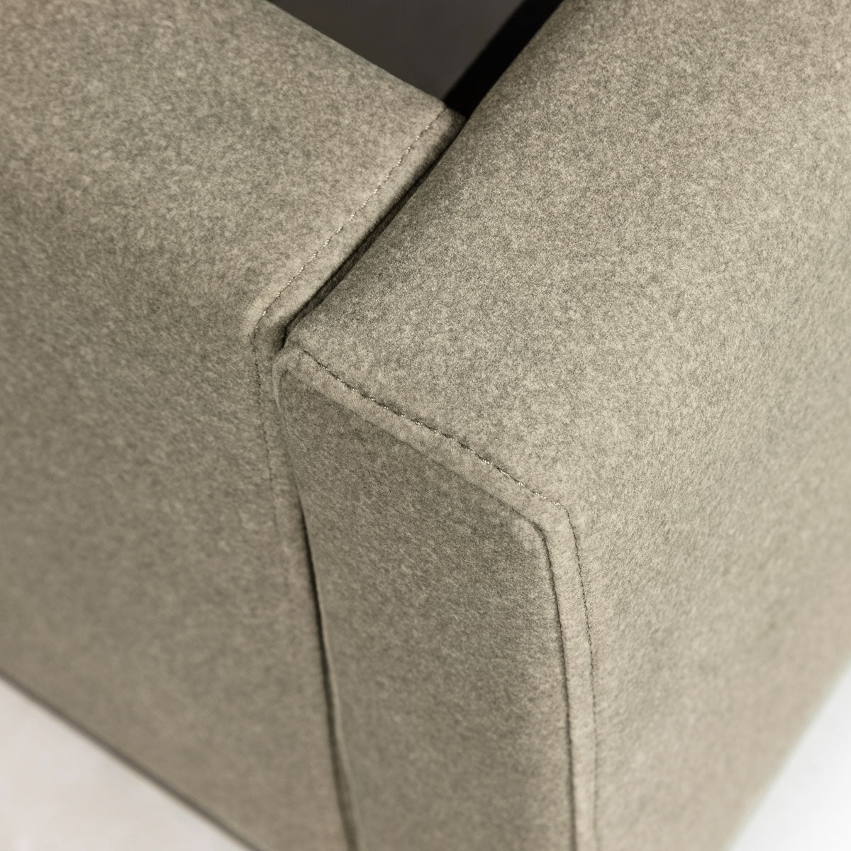 Cama Queen Faye con almacenaje - Velvet Sandstorm