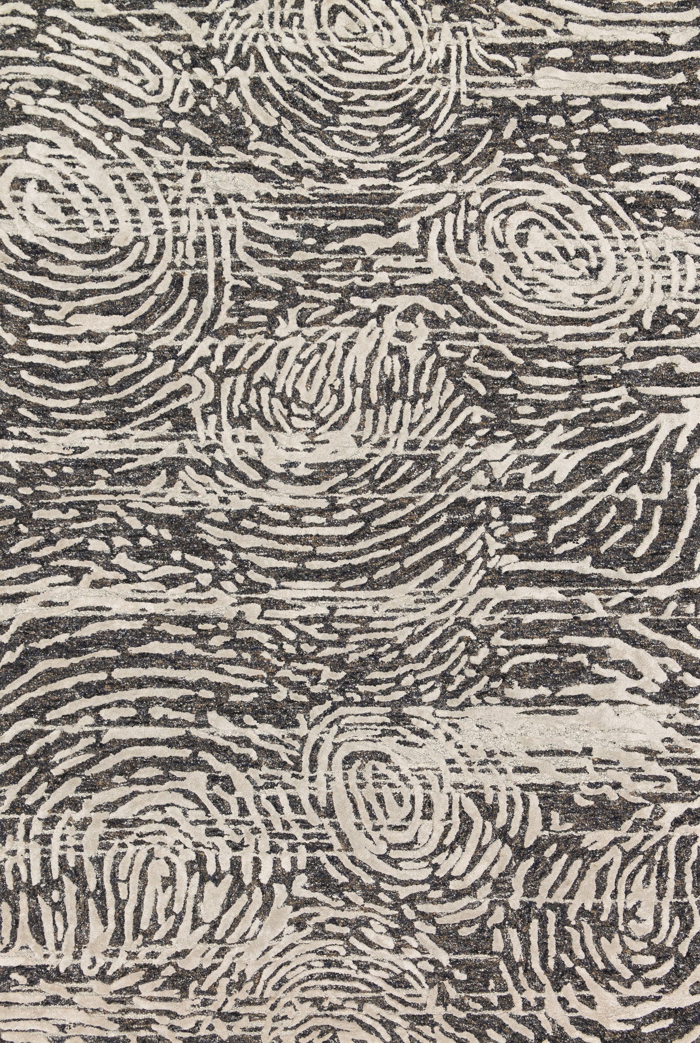 front view of Juneau Charcoal / Silver luxury Rug