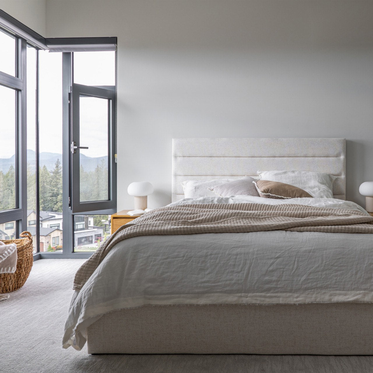 Cama doble alta Justin con almacenaje - Crema