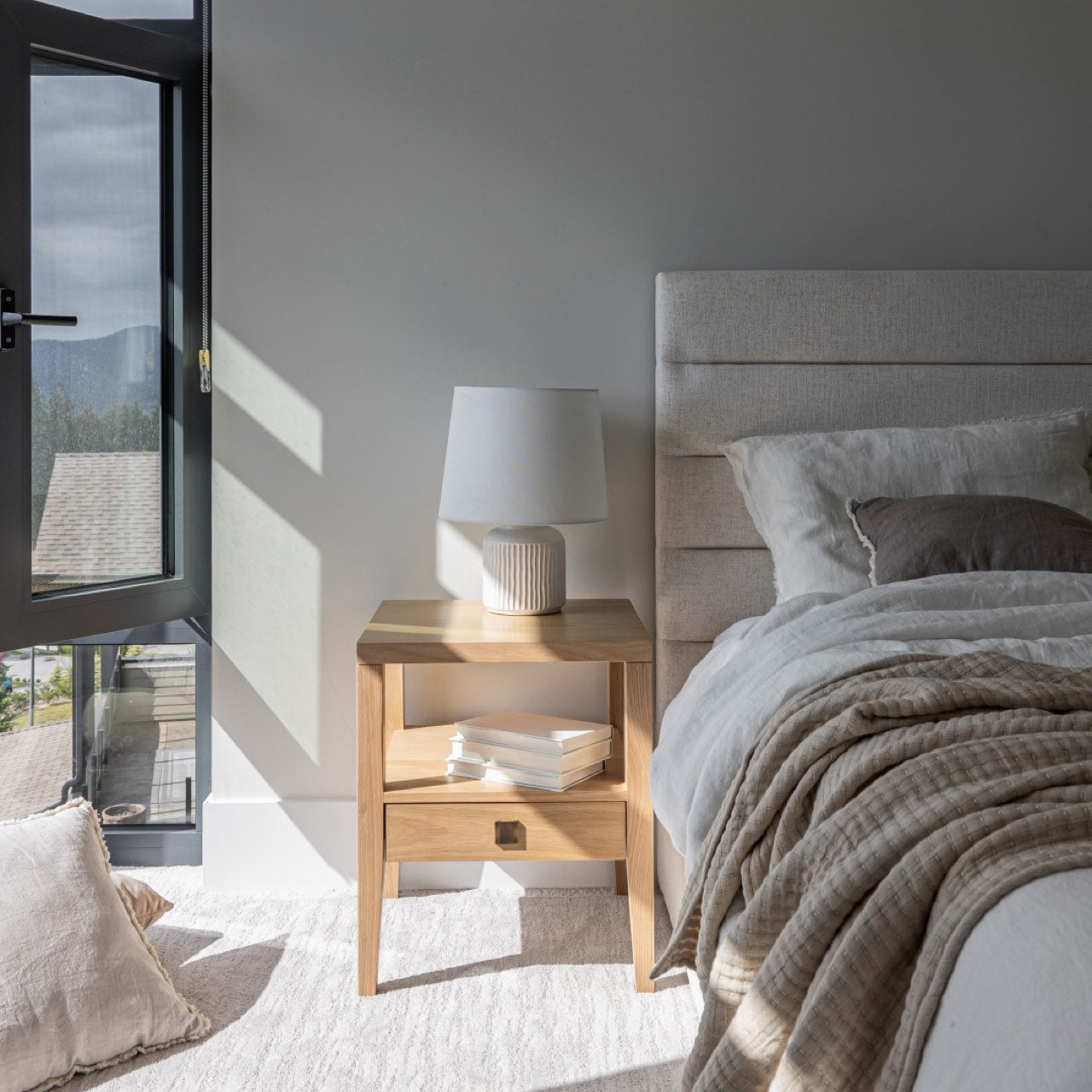 Cama doble alta Justin con almacenaje - Crema