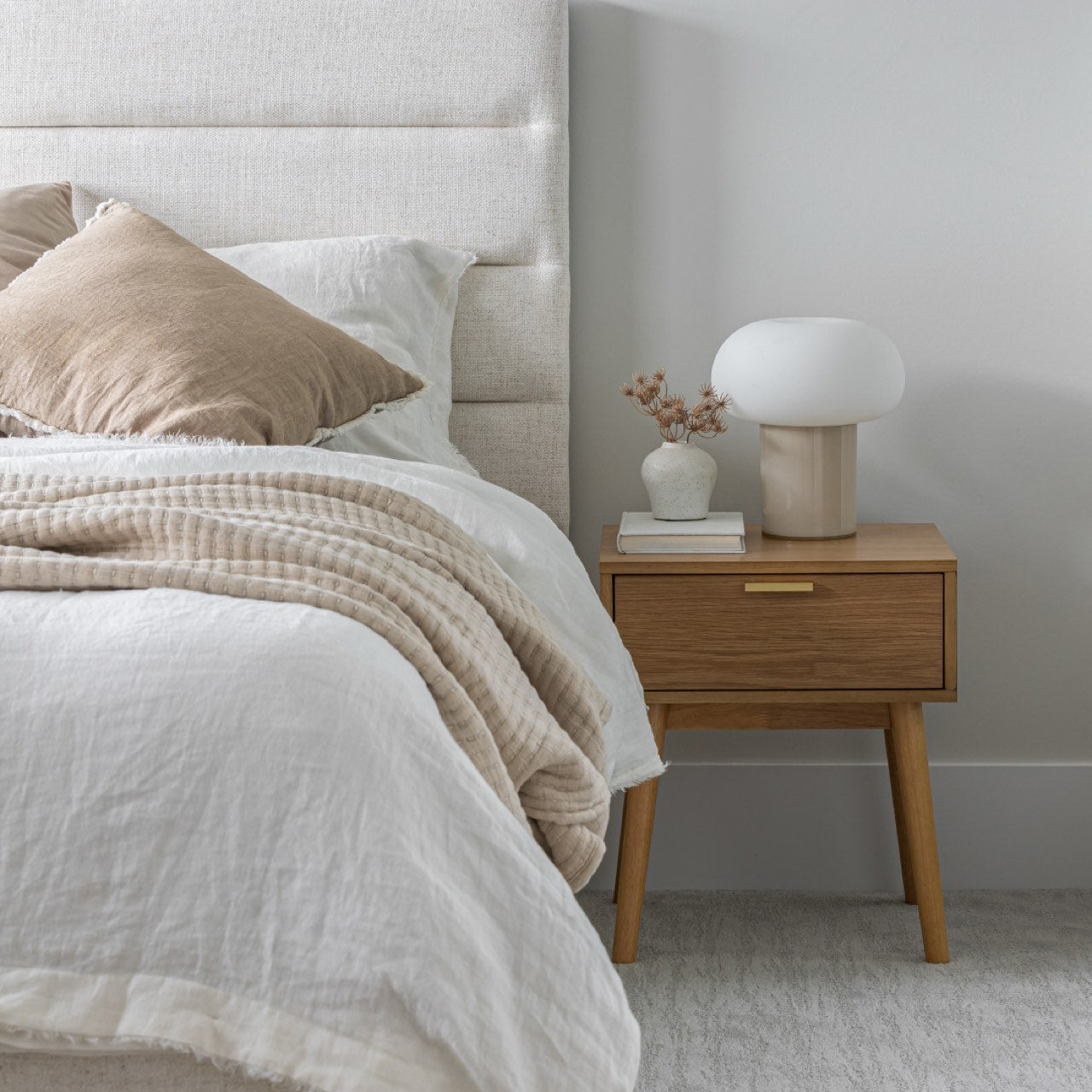 Cama doble alta Justin con almacenaje - Crema