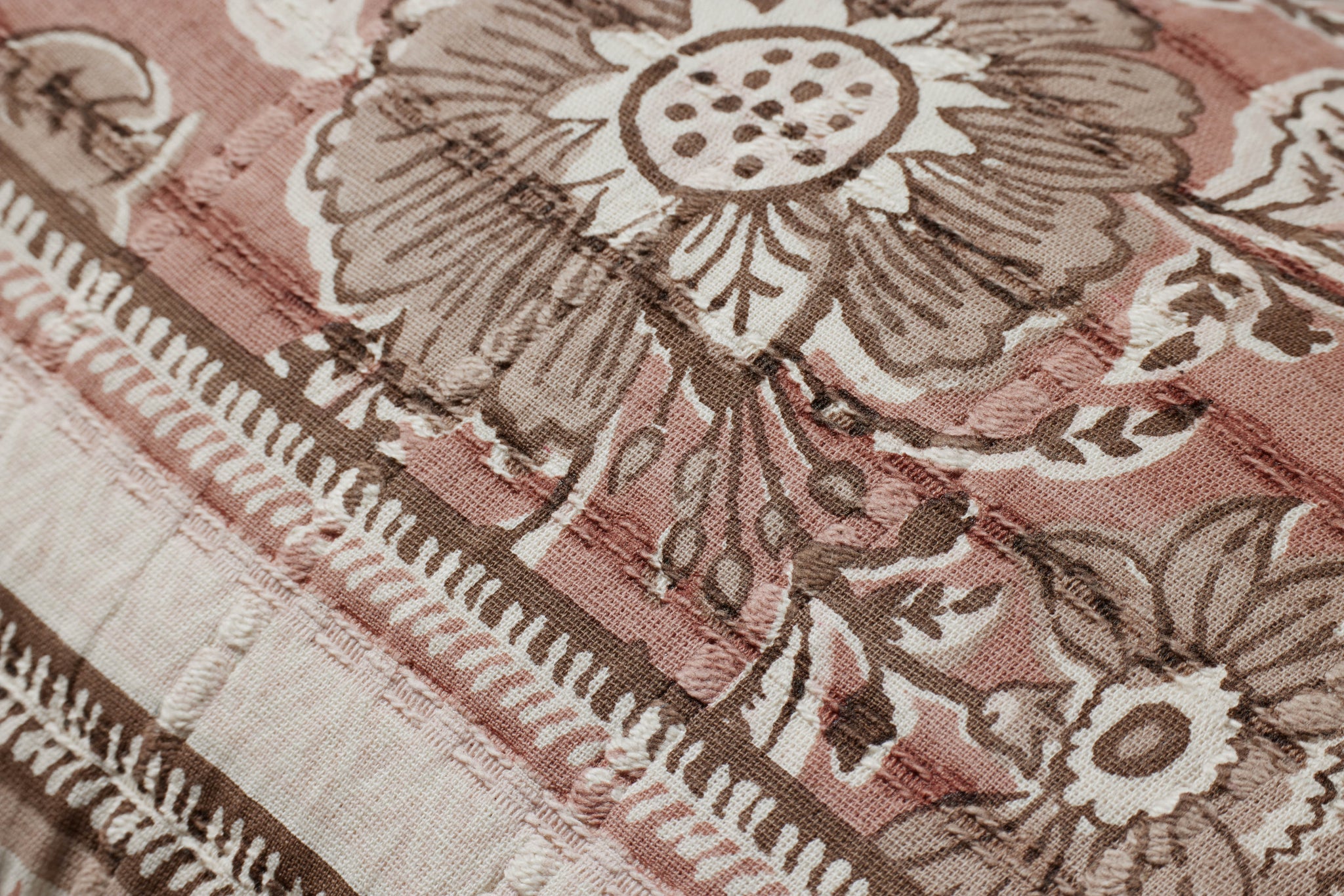 Rose / Ivory Pillow - Macro Detail (H)