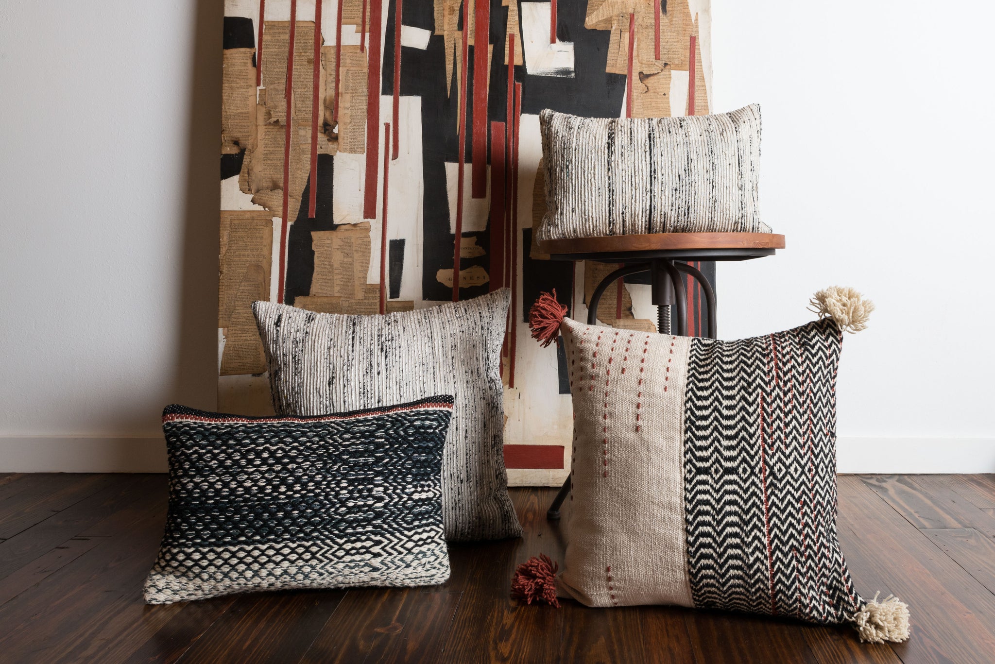 Black / Ivory Pillow - Roomscene #1 (H)