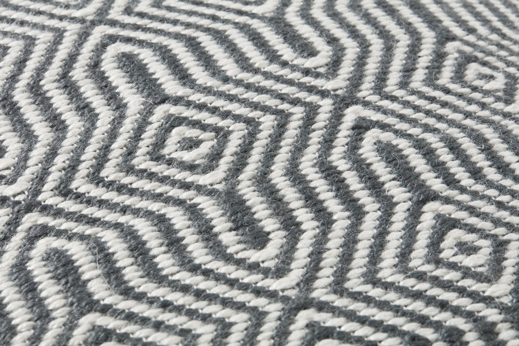 Charcoal / White Pillow - Macro Detail (H)