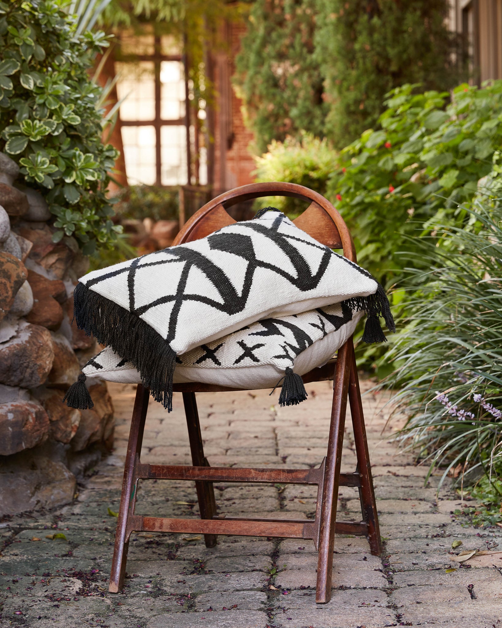 Black / Ivory Pillow - Roomscene #1 (V)