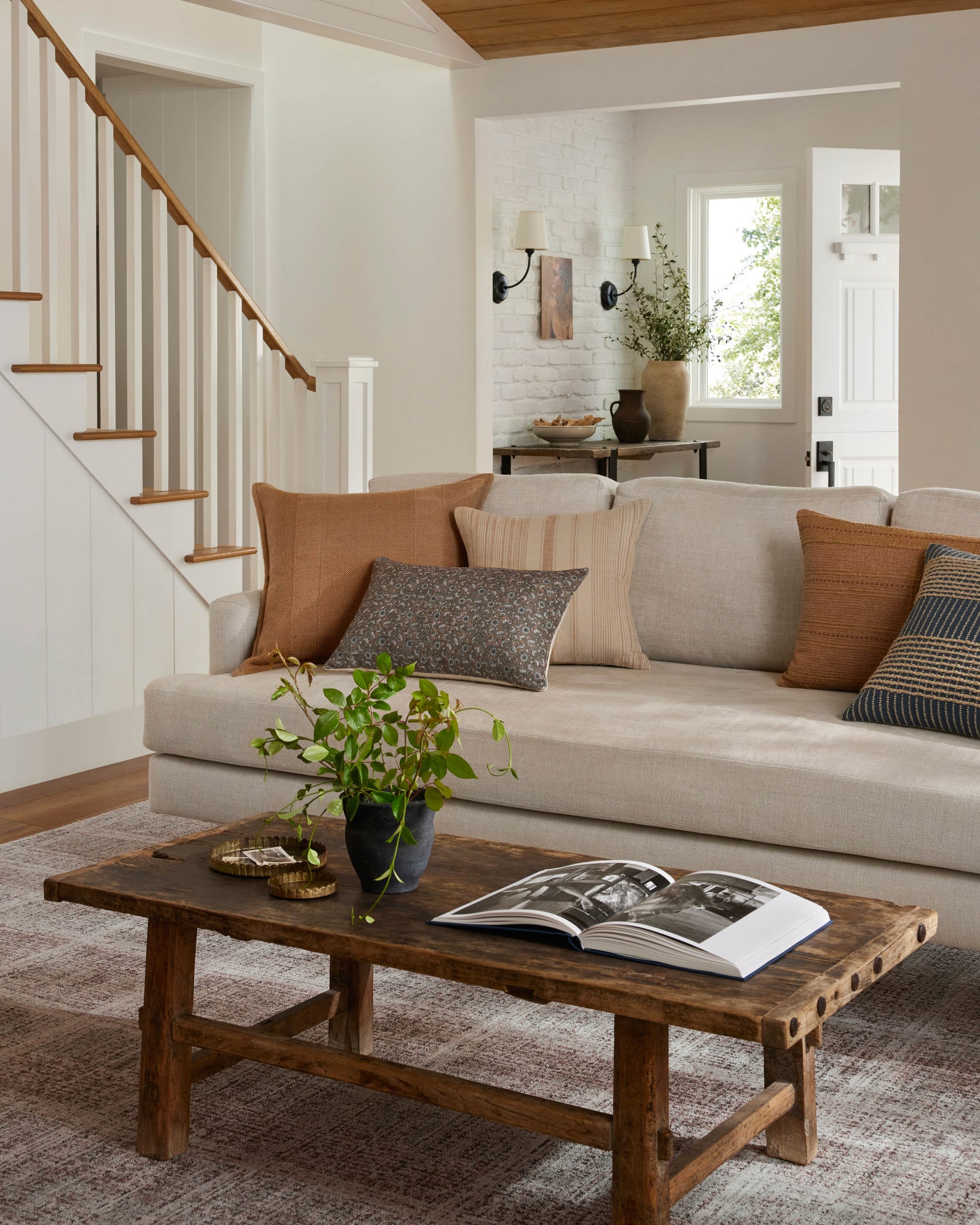 Celina Ivory / Wheat Pillow - Roomscene #1 (V)
