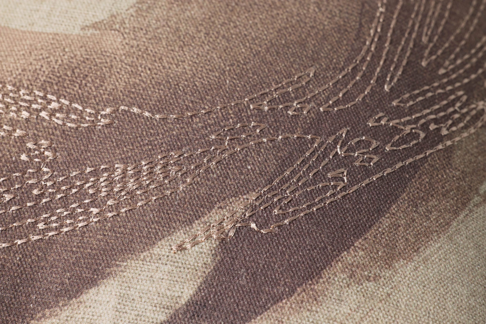 Blush Pillow - Macro Detail (H)