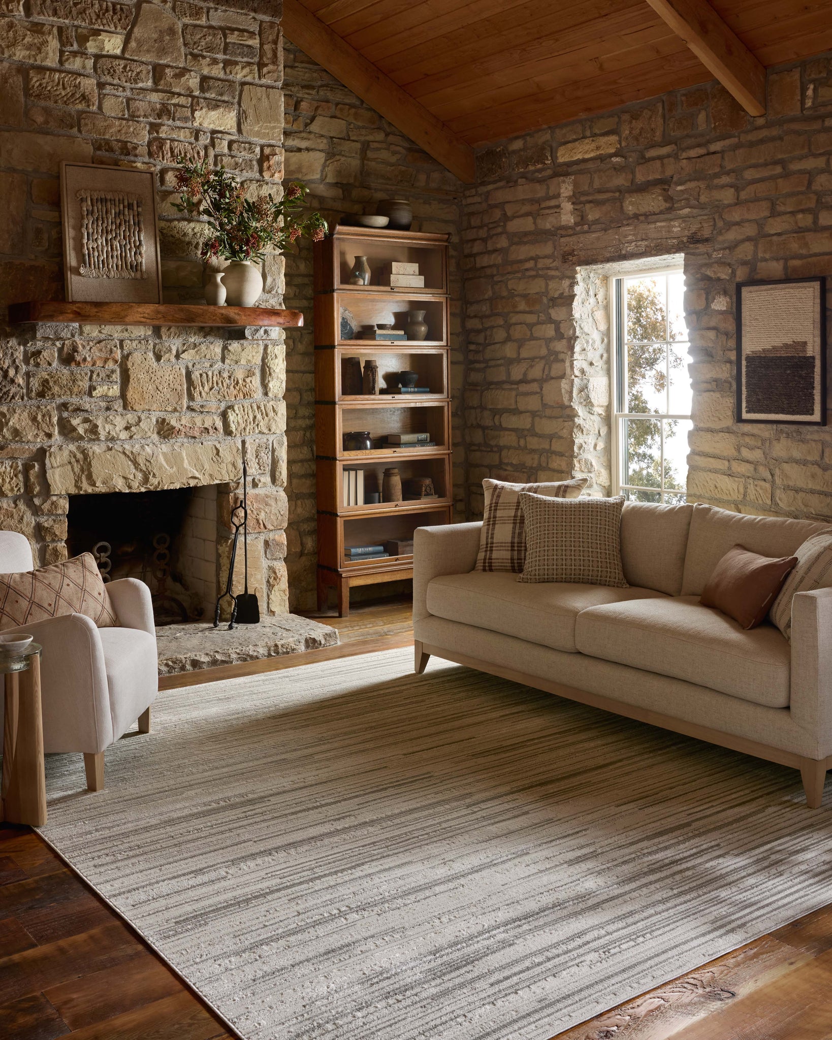 Townes Beige / Grey - Roomscene #3 (V)