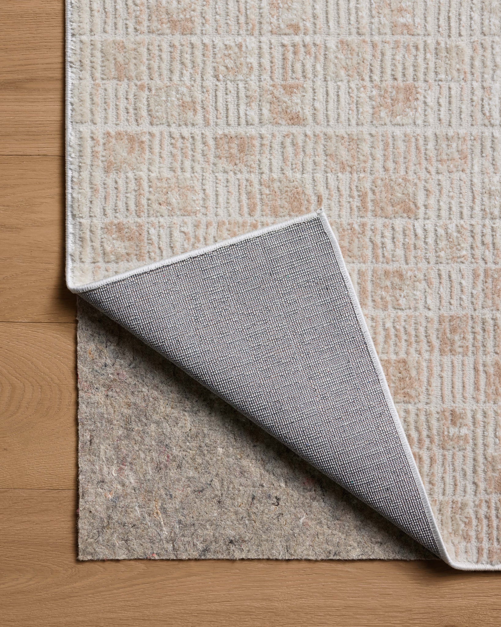 Townes Beige / Clay - Corner on Wood Flipped (V)