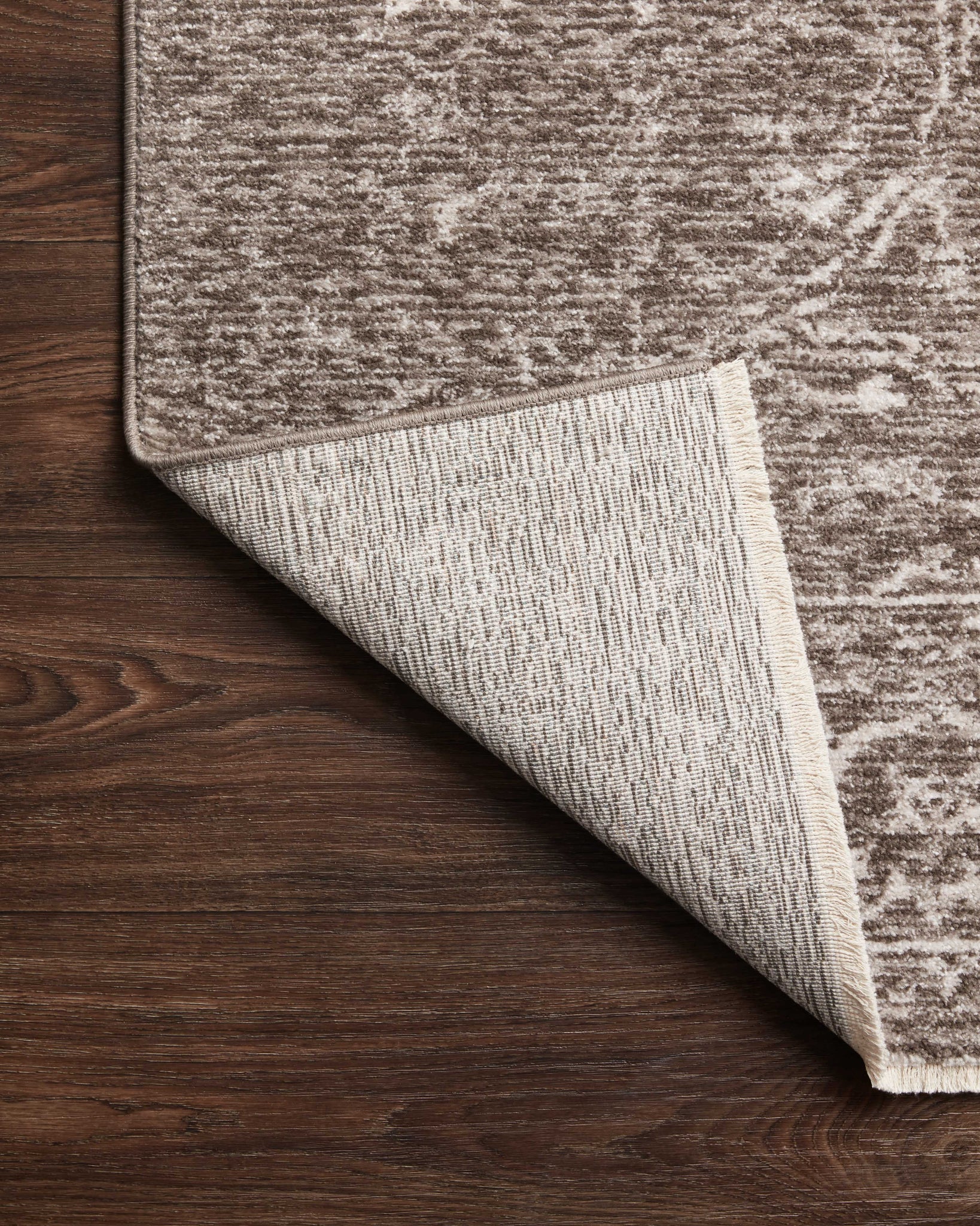 Vance Taupe / Dove - Corner on Wood Flipped (V)