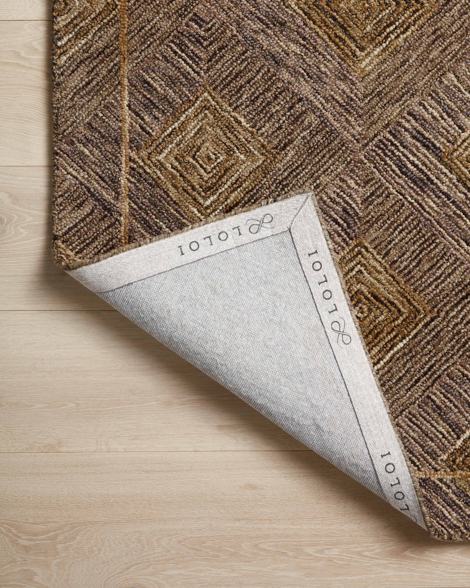 Varena Plum / Gold - Corner on Wood Flipped (V)