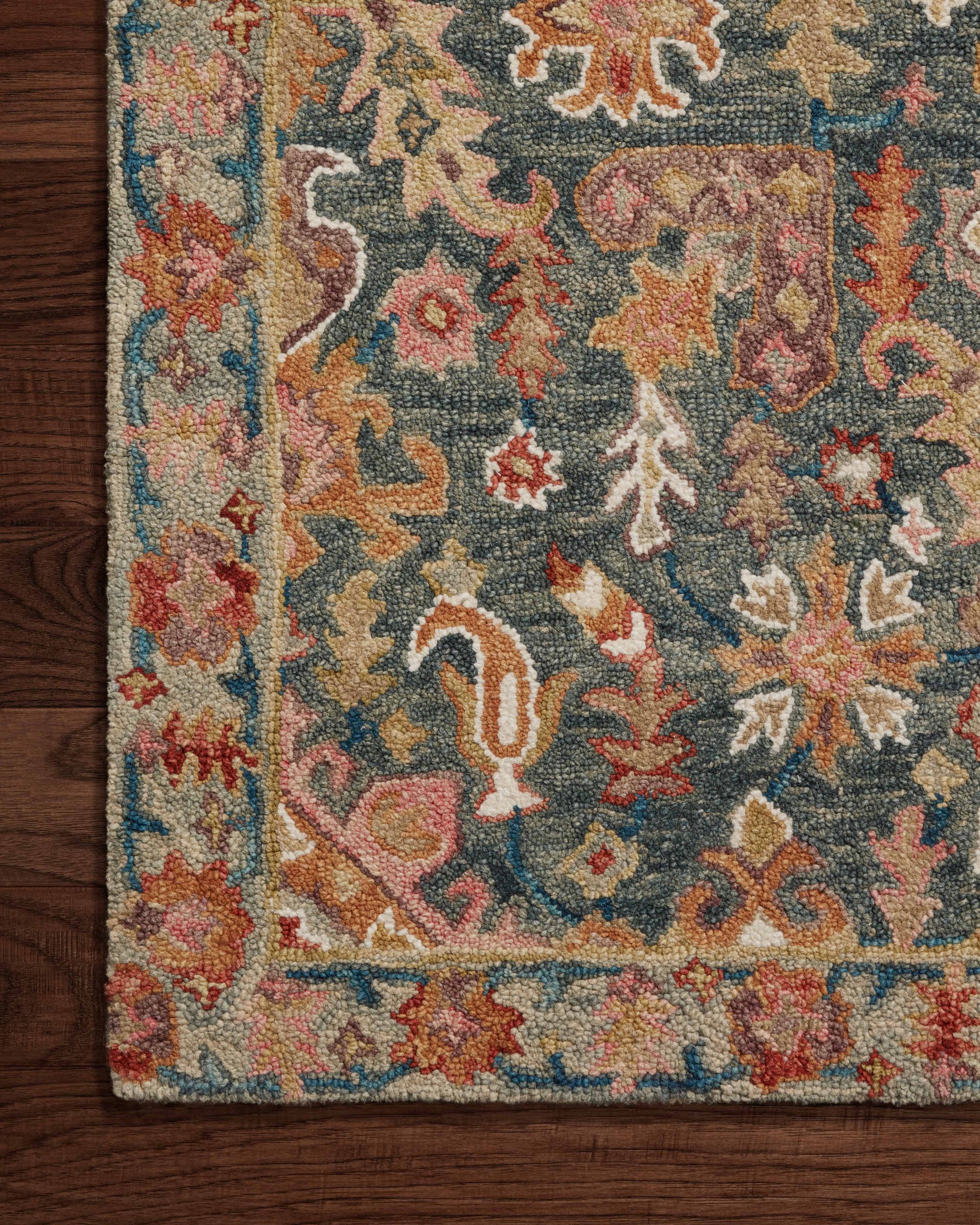 Victoria Navy / Multi - Corner on Wood (V)