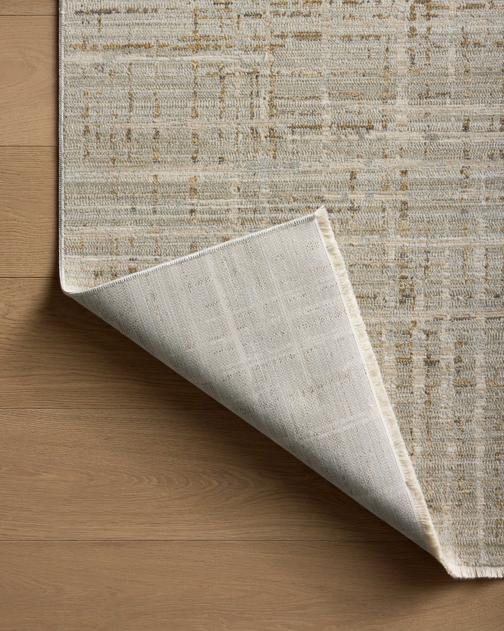 Wade Mist / Gold - Corner on Wood Flipped (V)
