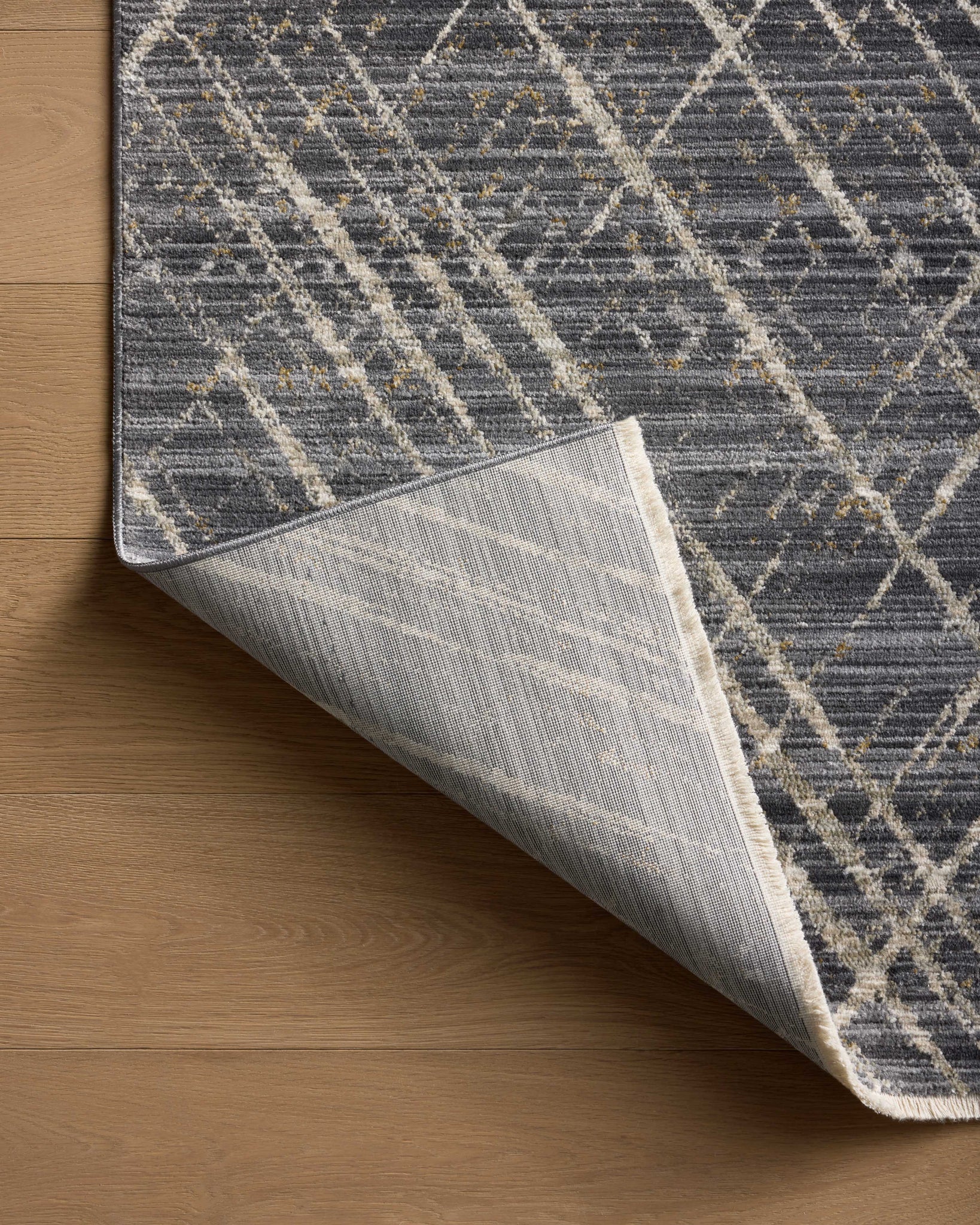 Wade Midnight / Beige - Corner on Wood Flipped (V)