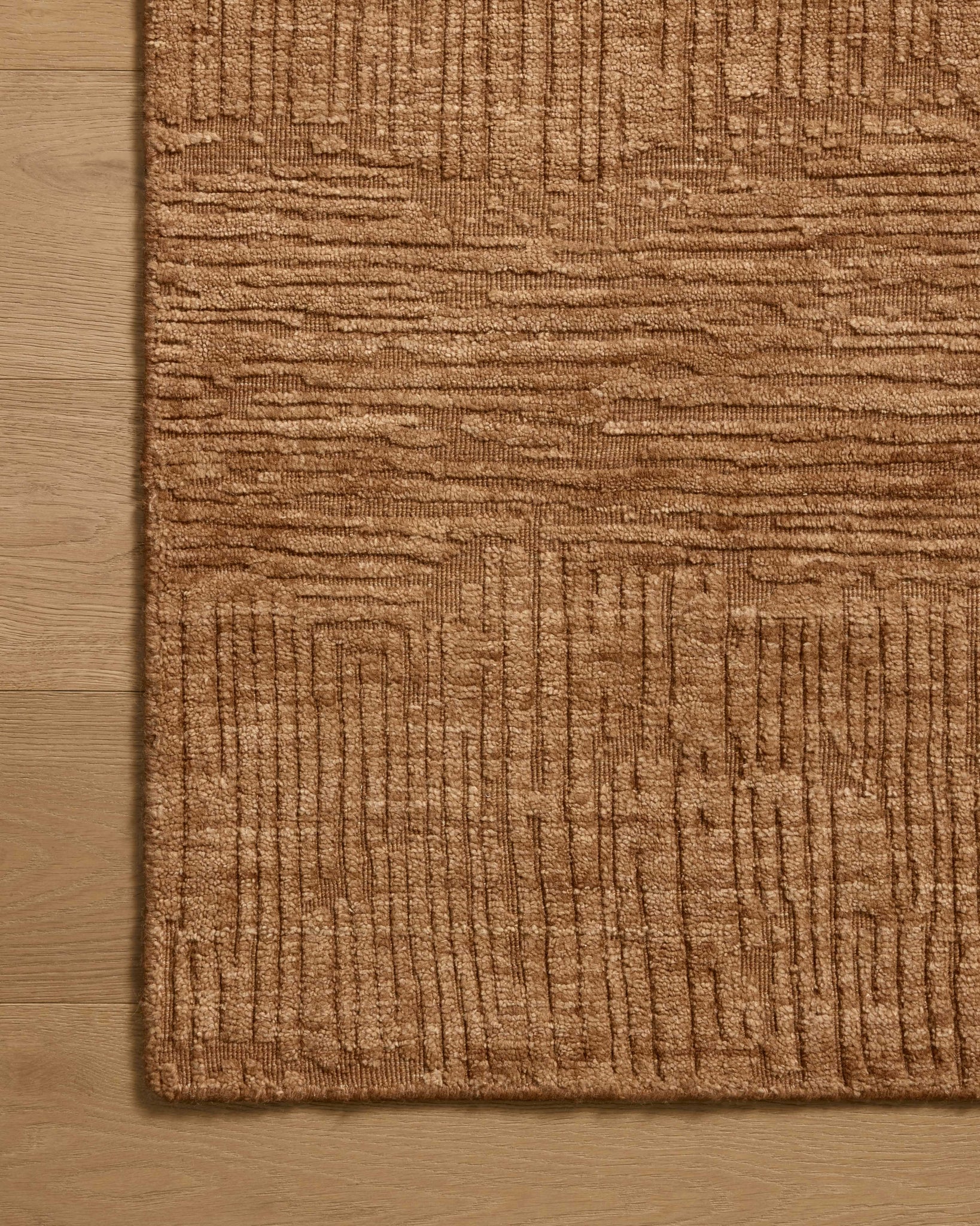 Woods Camel - Corner on Wood (V)