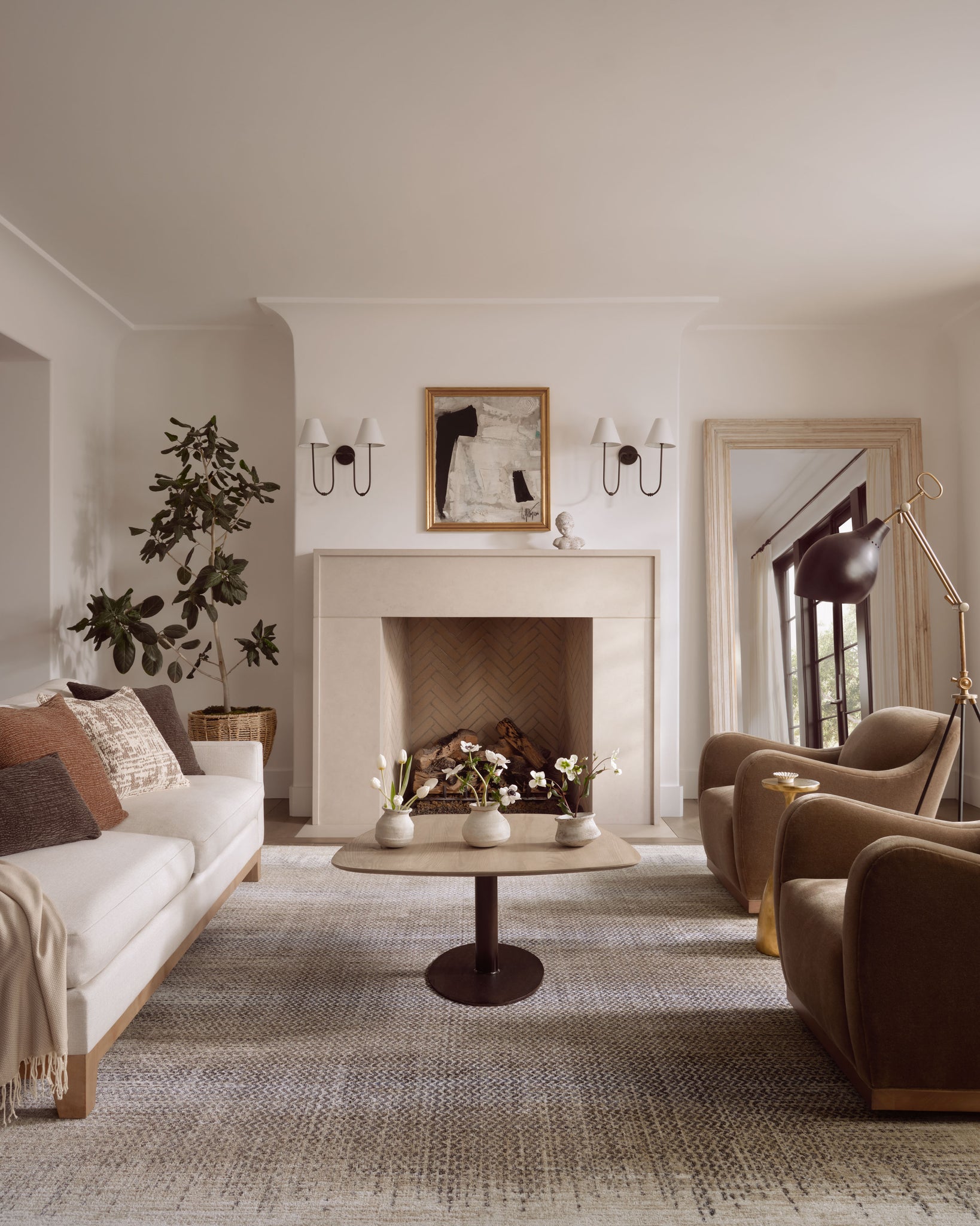 Wyatt Stone / Beige - Roomscene #1 (V)