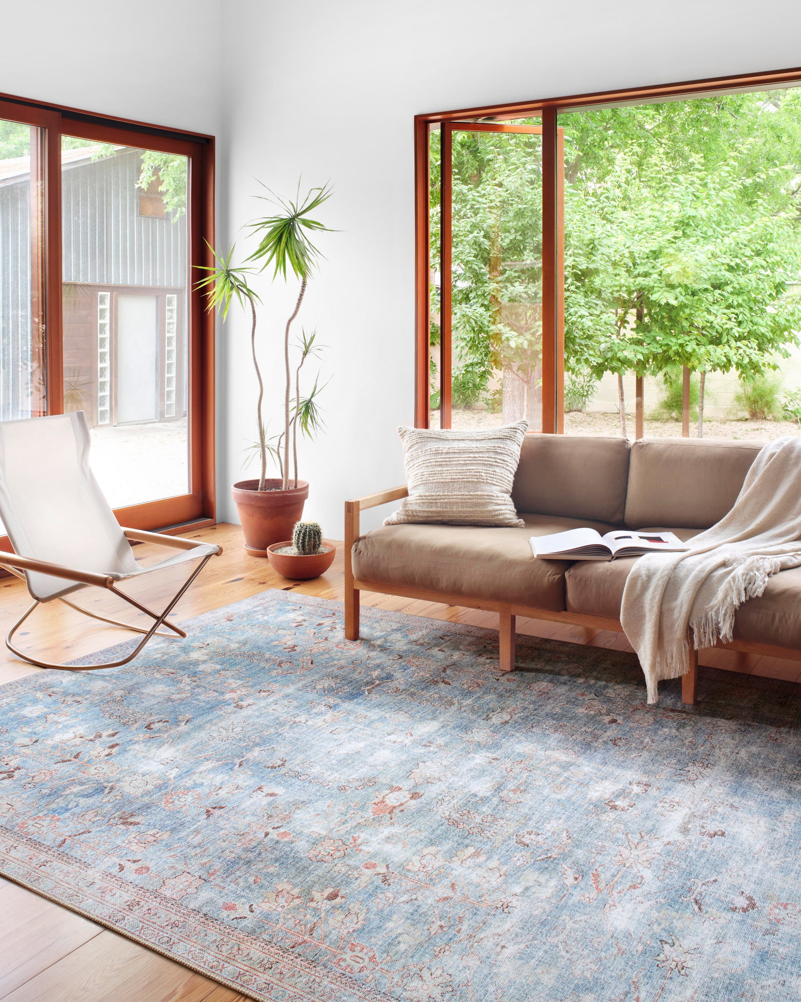 Wynter Teal / Multi - Roomscene #1 (V)