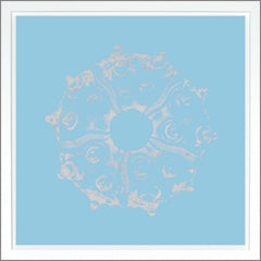 38.75 × 38.75 in – Azul claro, pan de oro – Plata