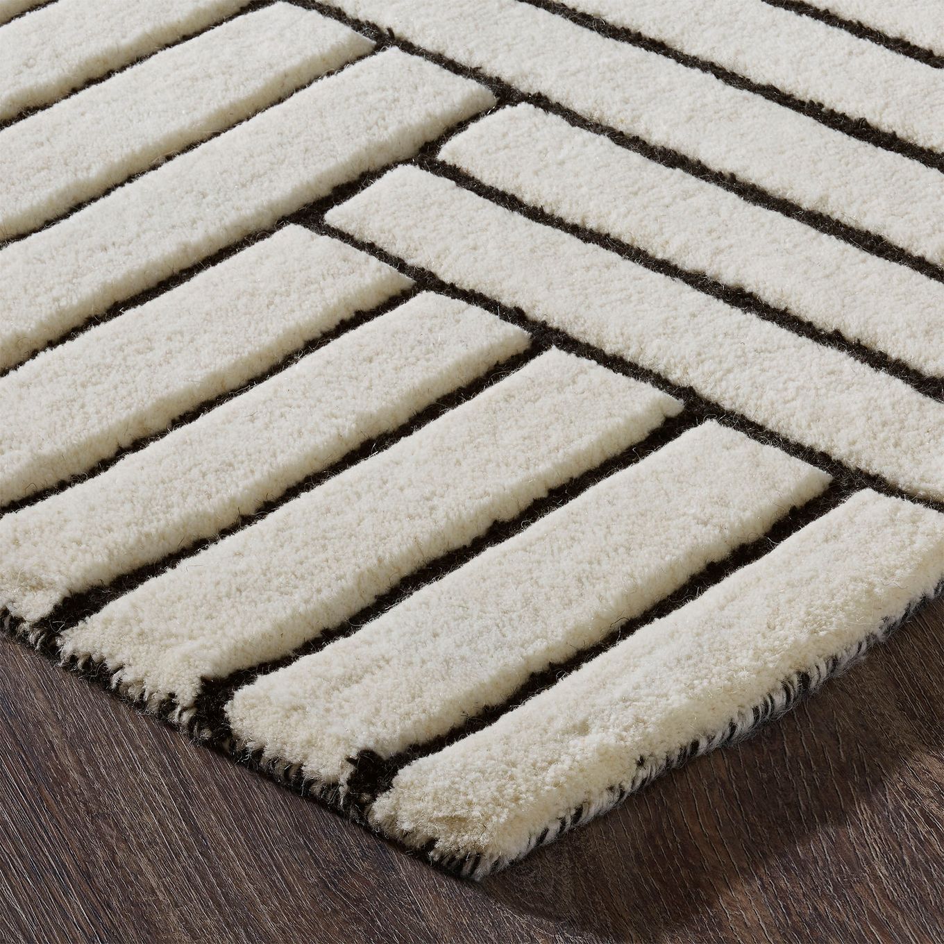 angle view of Arctica luxury Rug