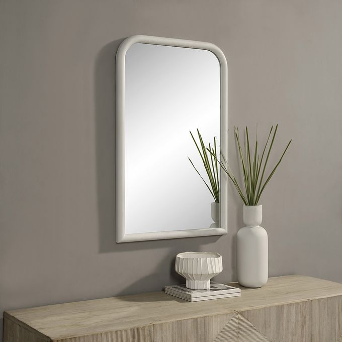 lifestyle view of Colima luxury Mirror