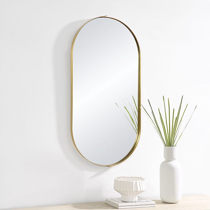 lifestyle view of Aleah luxury Mirror