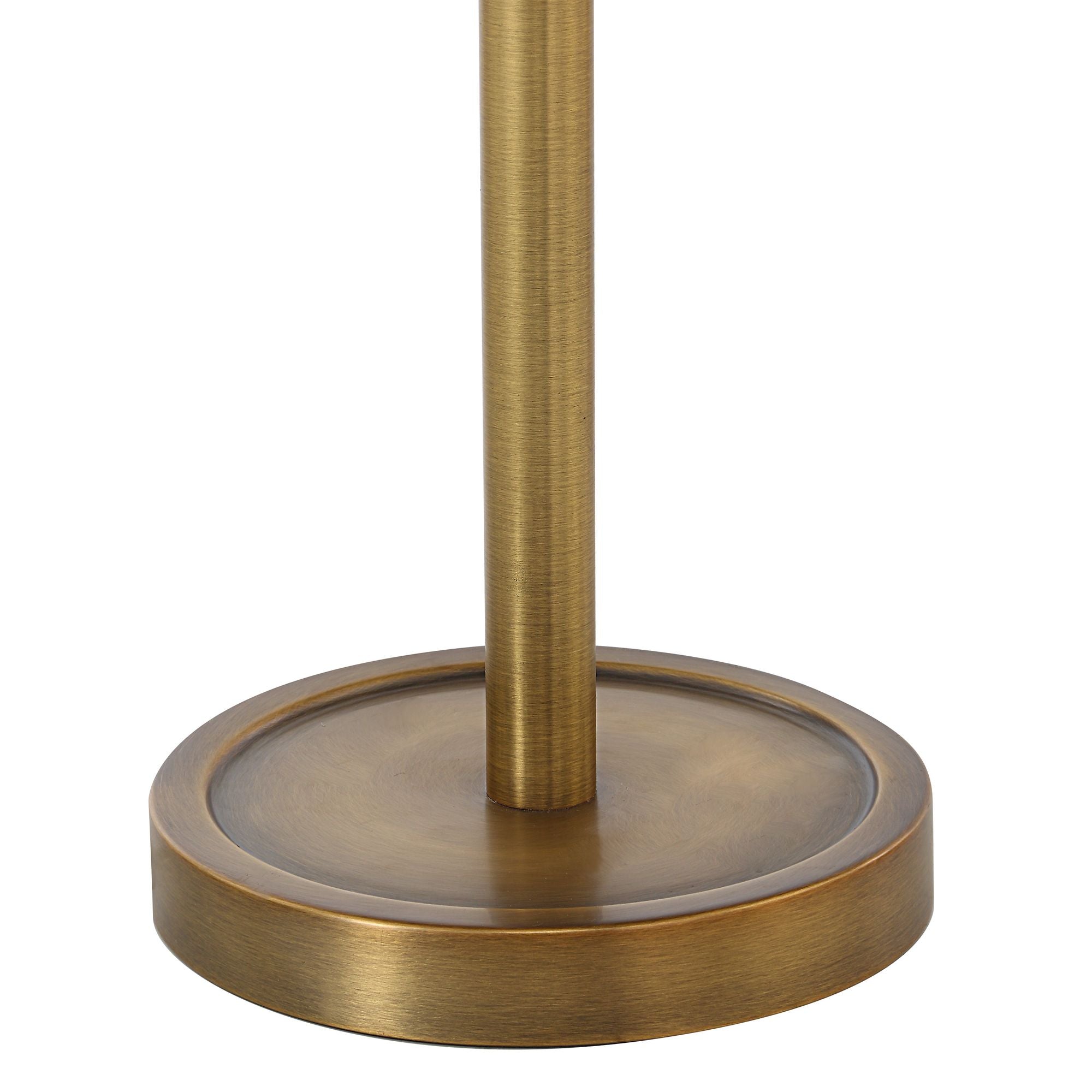 lifestyle view of Halle luxury Lighting