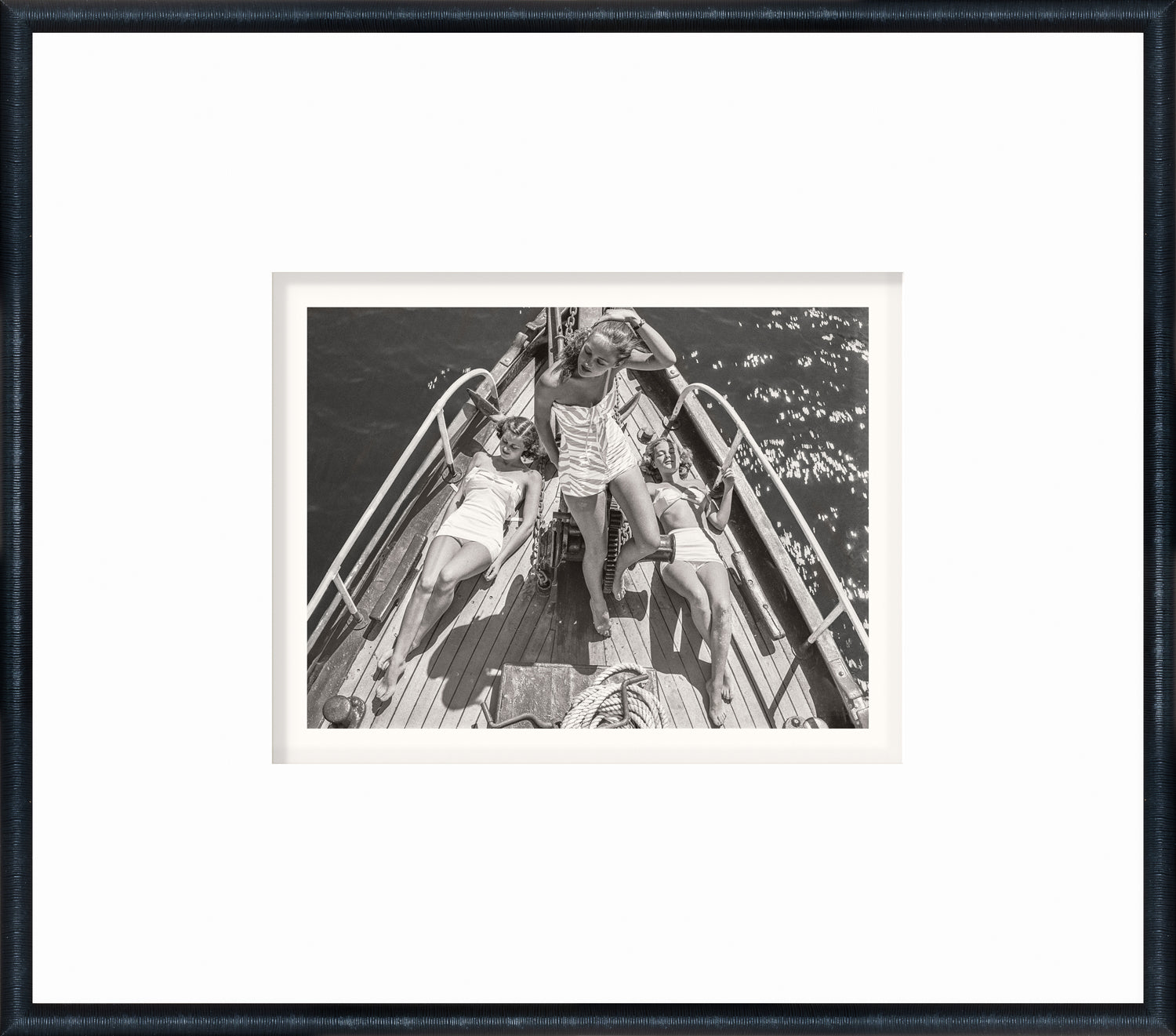 front view of NOSTALGIA COLLECTION – CRUISING C. 1949 luxury Artwork