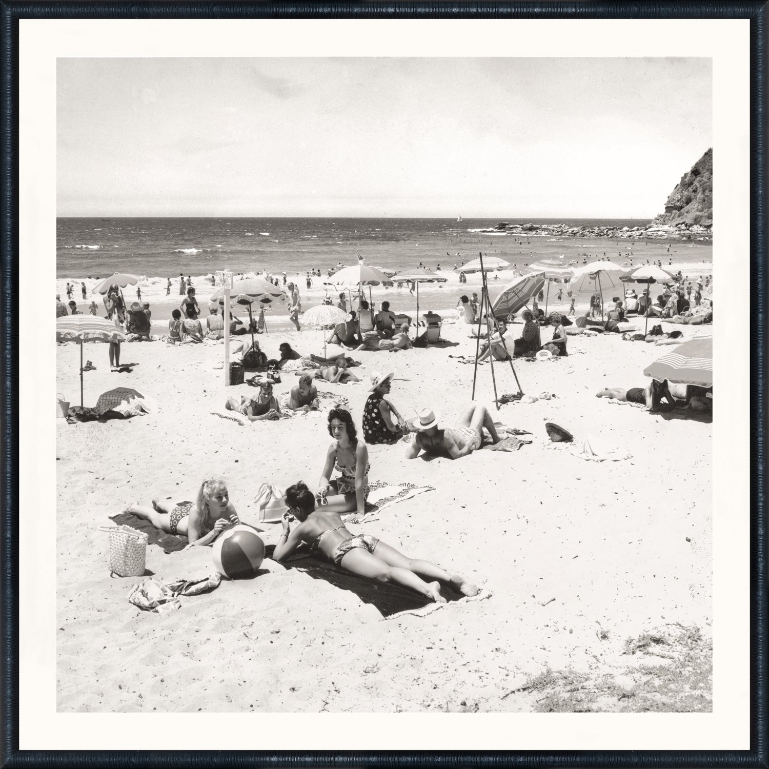 front view of NOSTALGIA COLLECTION – SUNBATHERS & UMBRELLAS C. 1960 luxury Artwork