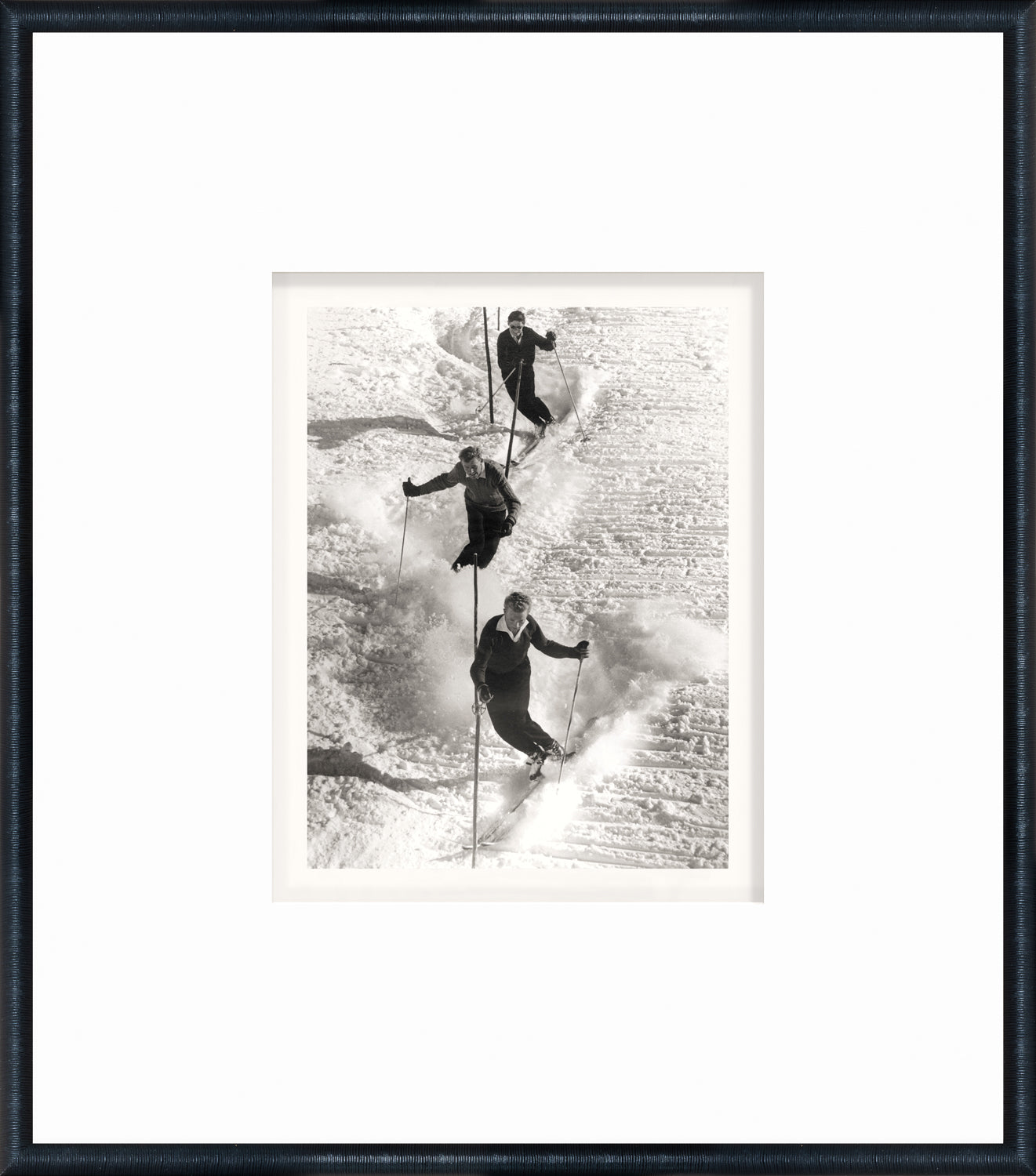 angle view of NOSTALGIA COLLECTION – SLALOMING C. 1964 luxury Artwork