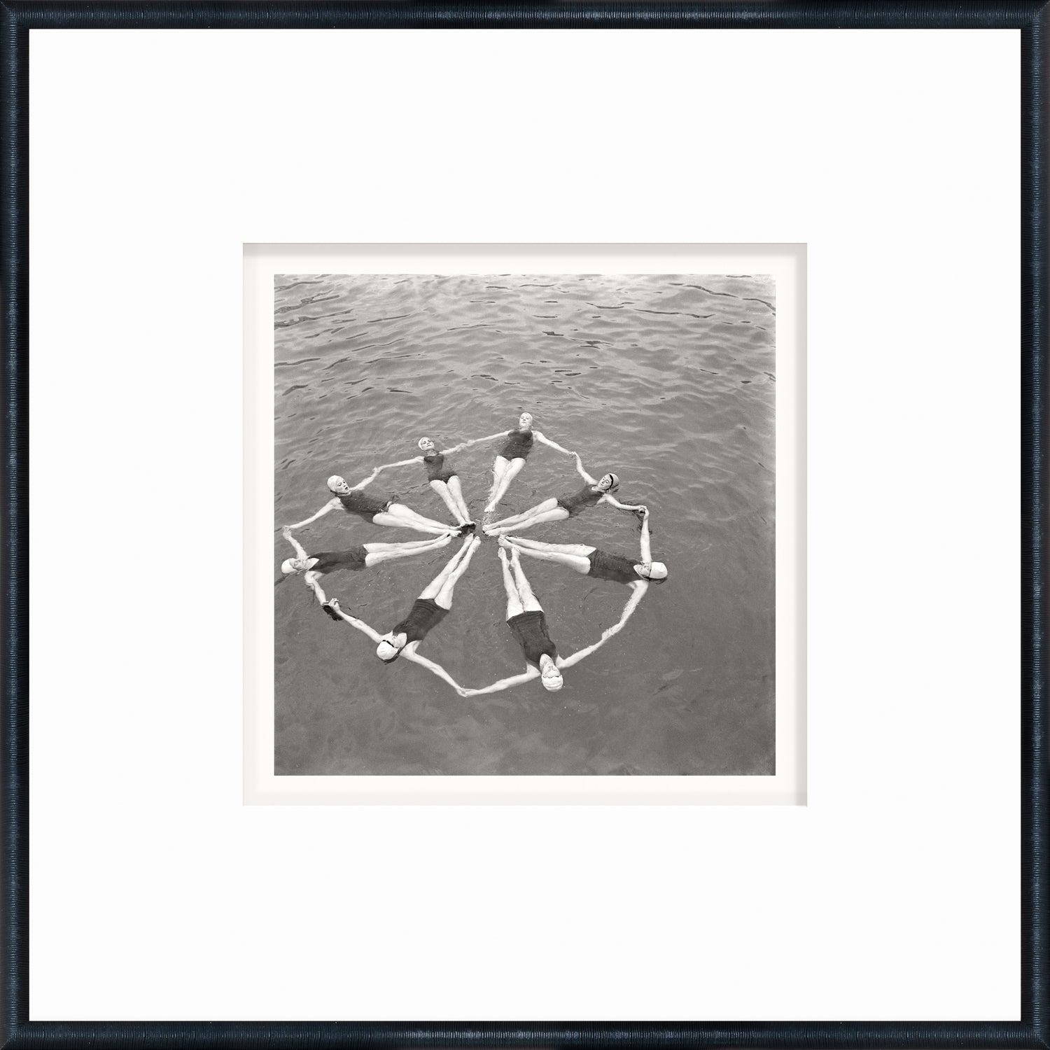 angle view of NOSTALGIA COLLECTION – WATER BALLET CIRCLE C.1941 luxury Artwork