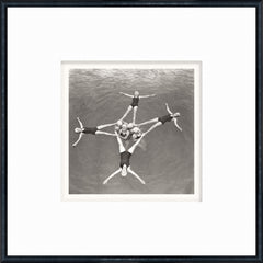 Small Photograph + White Borders (16.75 × 16.75 in)