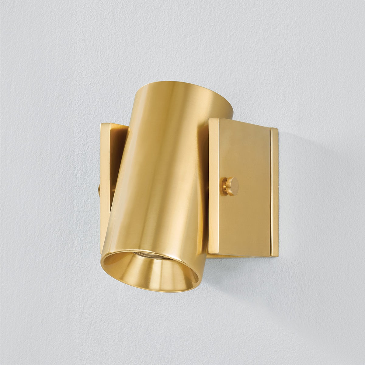 Nowra Wall Sconce in Aged Brass - Alt [2306-AGB]