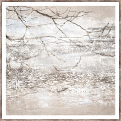 41,5 × 41,5 pouces / Glass Framed