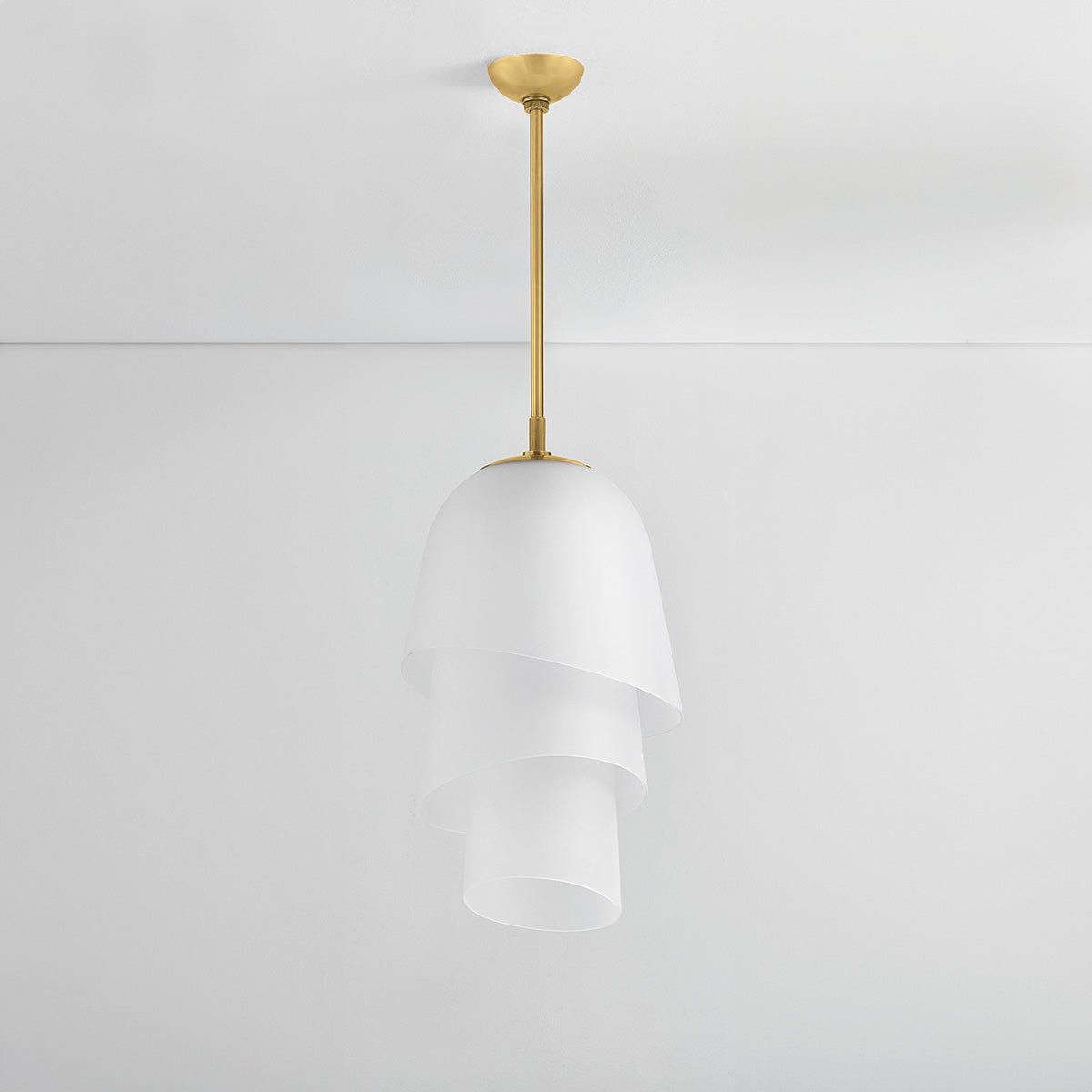 Hela Pendant 13.75" - Alt [470-13-VB]