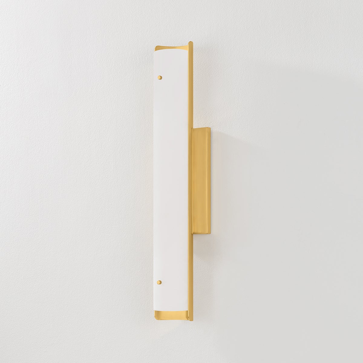 Lucio Wall Sconce 4.25" x 22.5" - Alt [9723-AGB]