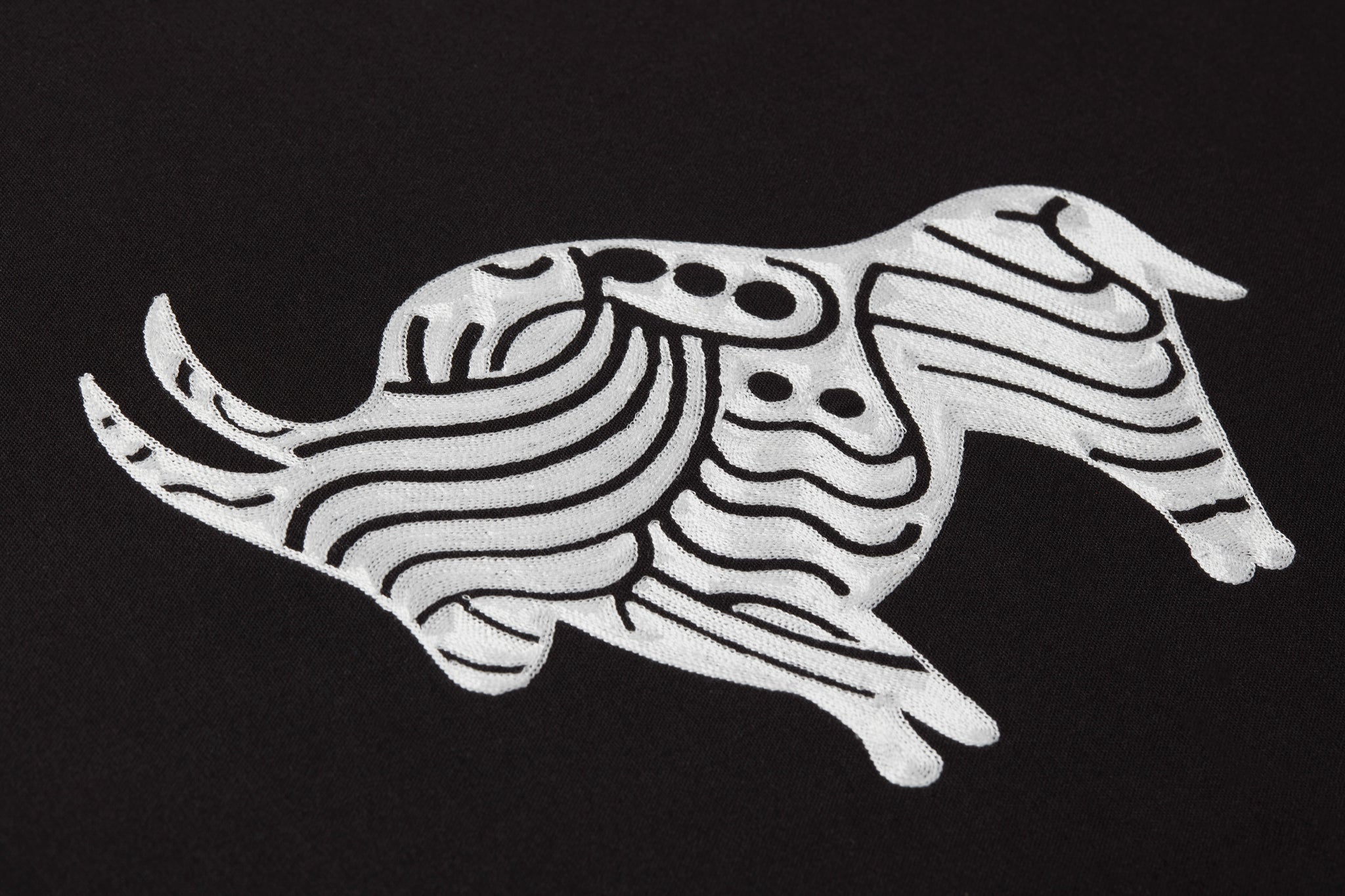 side view of Beeste Black / Ivory luxury Artwork