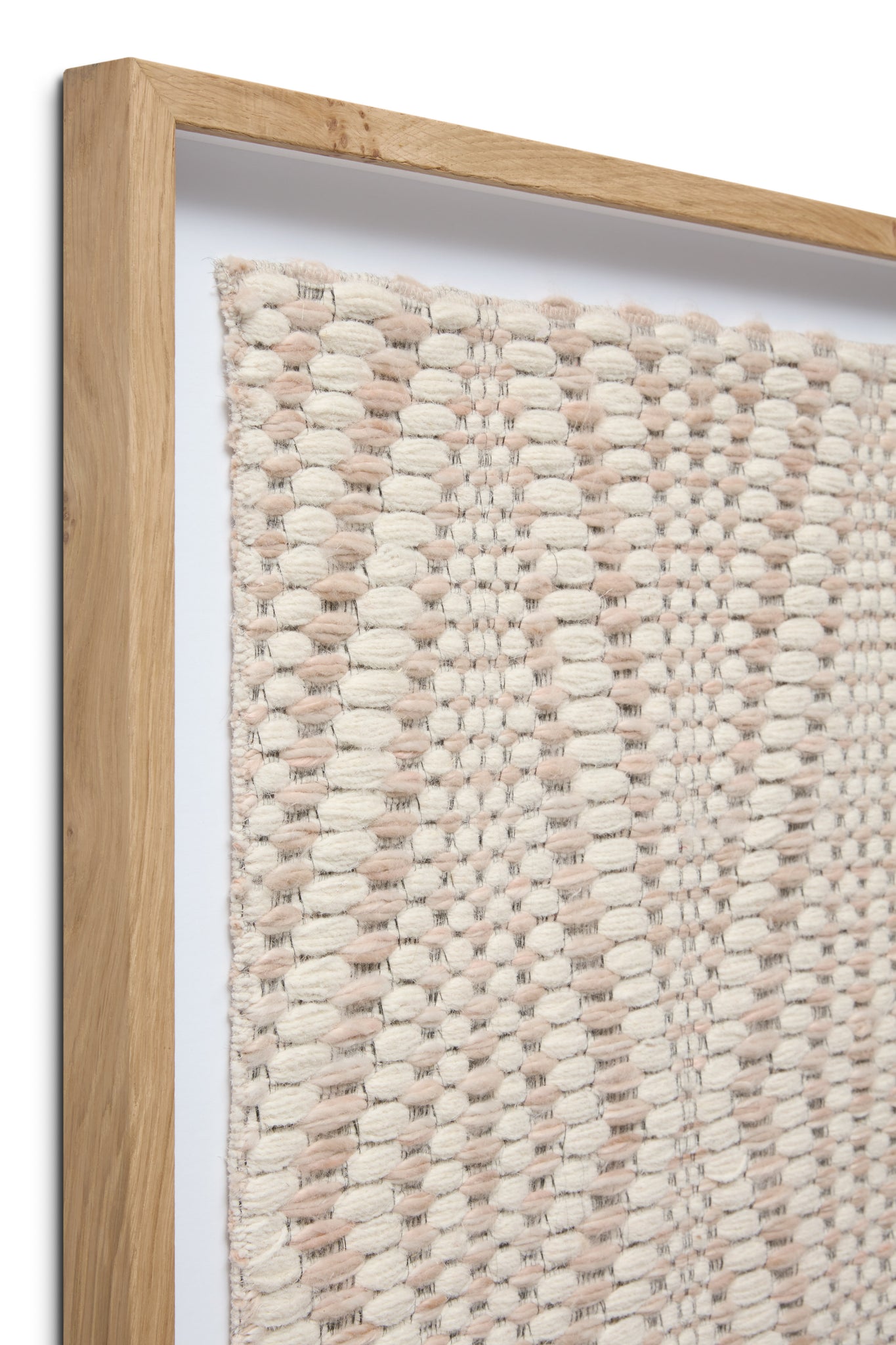 angle view of Gotland Ivory / Multi luxury Artwork