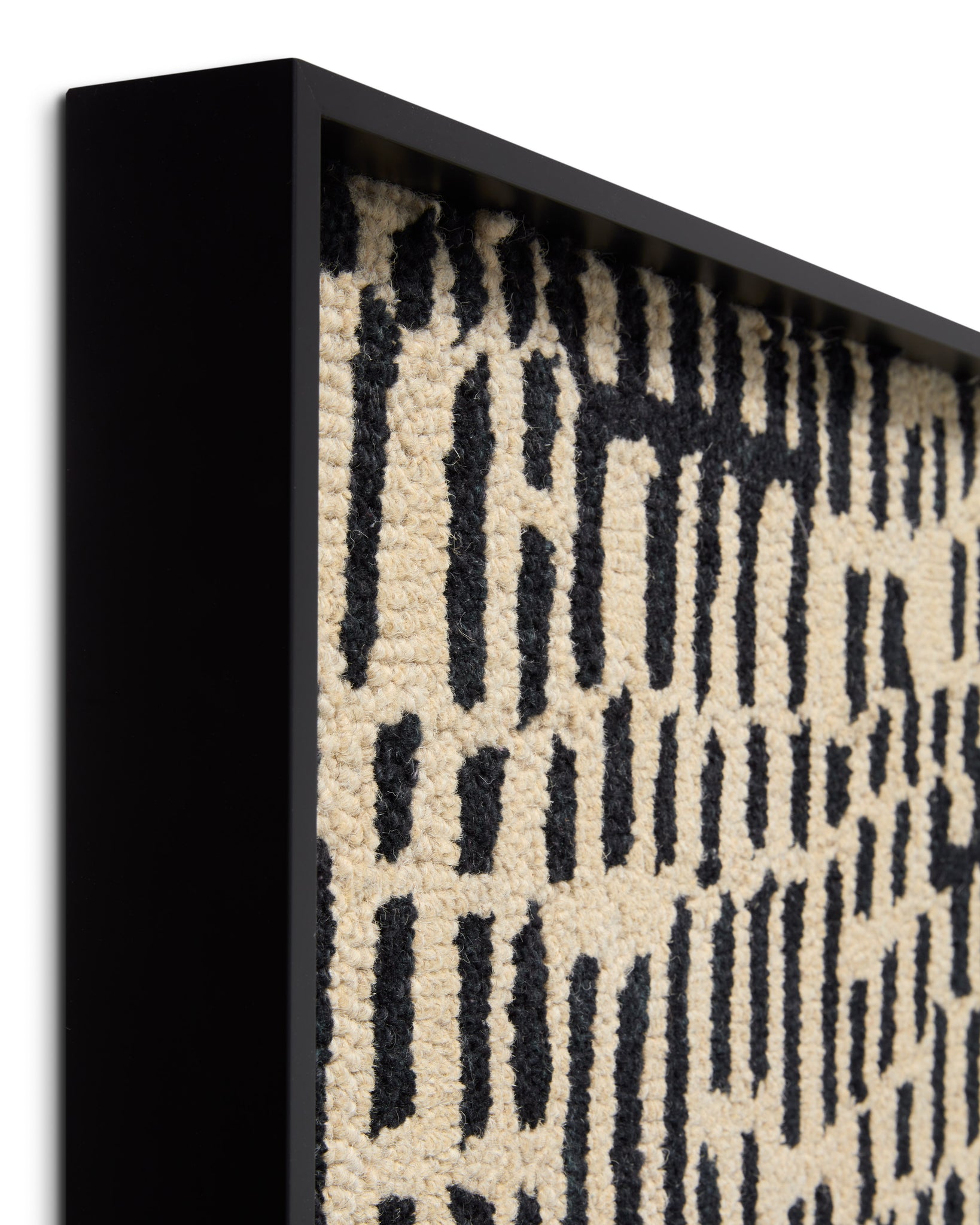 angle view of Cusco Ivory / Black luxury Artwork