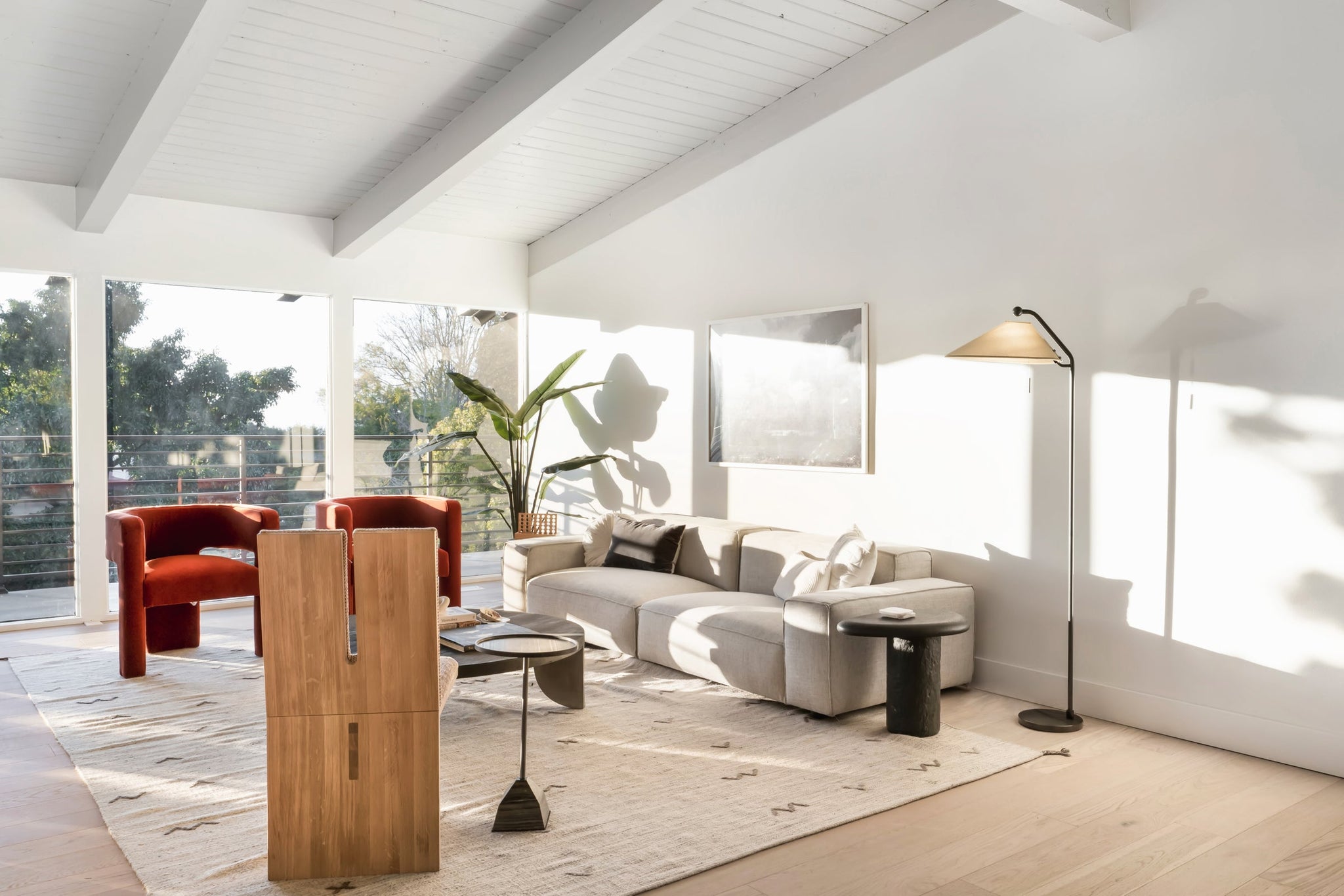 Aisa Floor Lamp - Lifestyle [HL647401-OB]