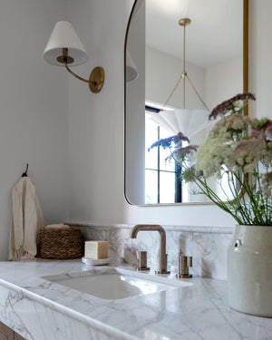 Stacey Wall Sconce - Lifestyle [BKO900-AGB]