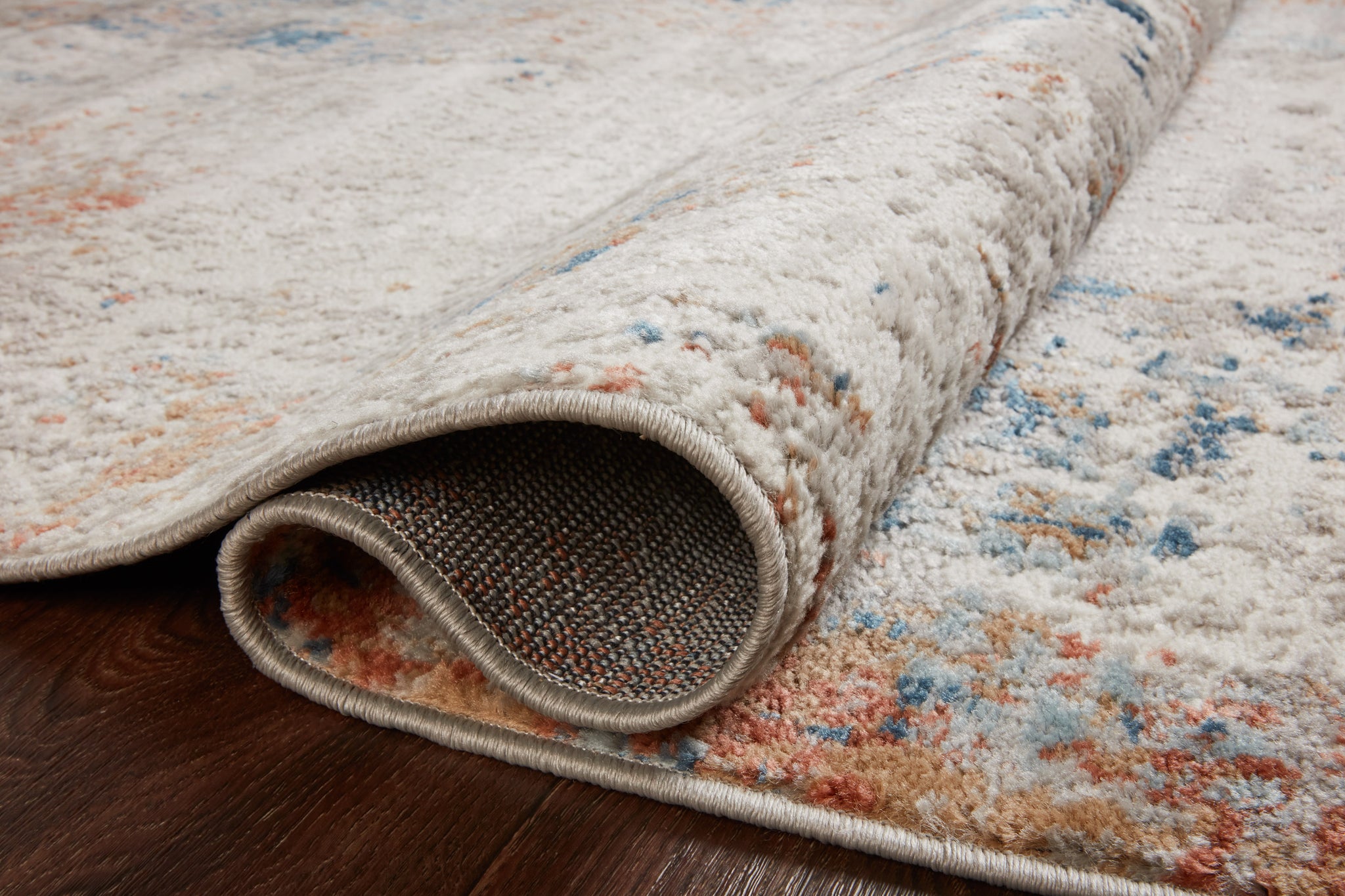 detail view of Bianca Ivory / Multi luxury Rug