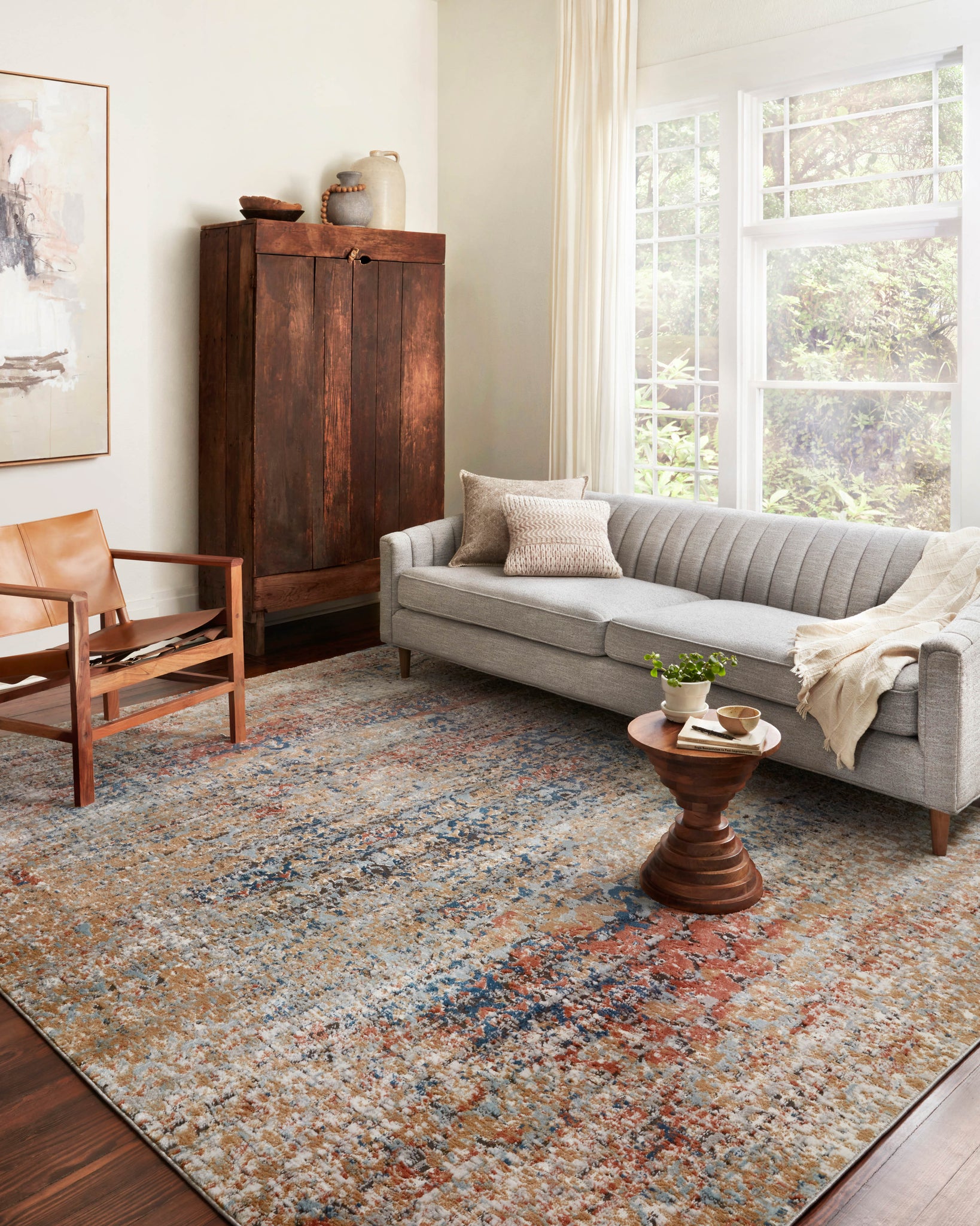 detail view of Bianca Ocean / Spice luxury Rug
