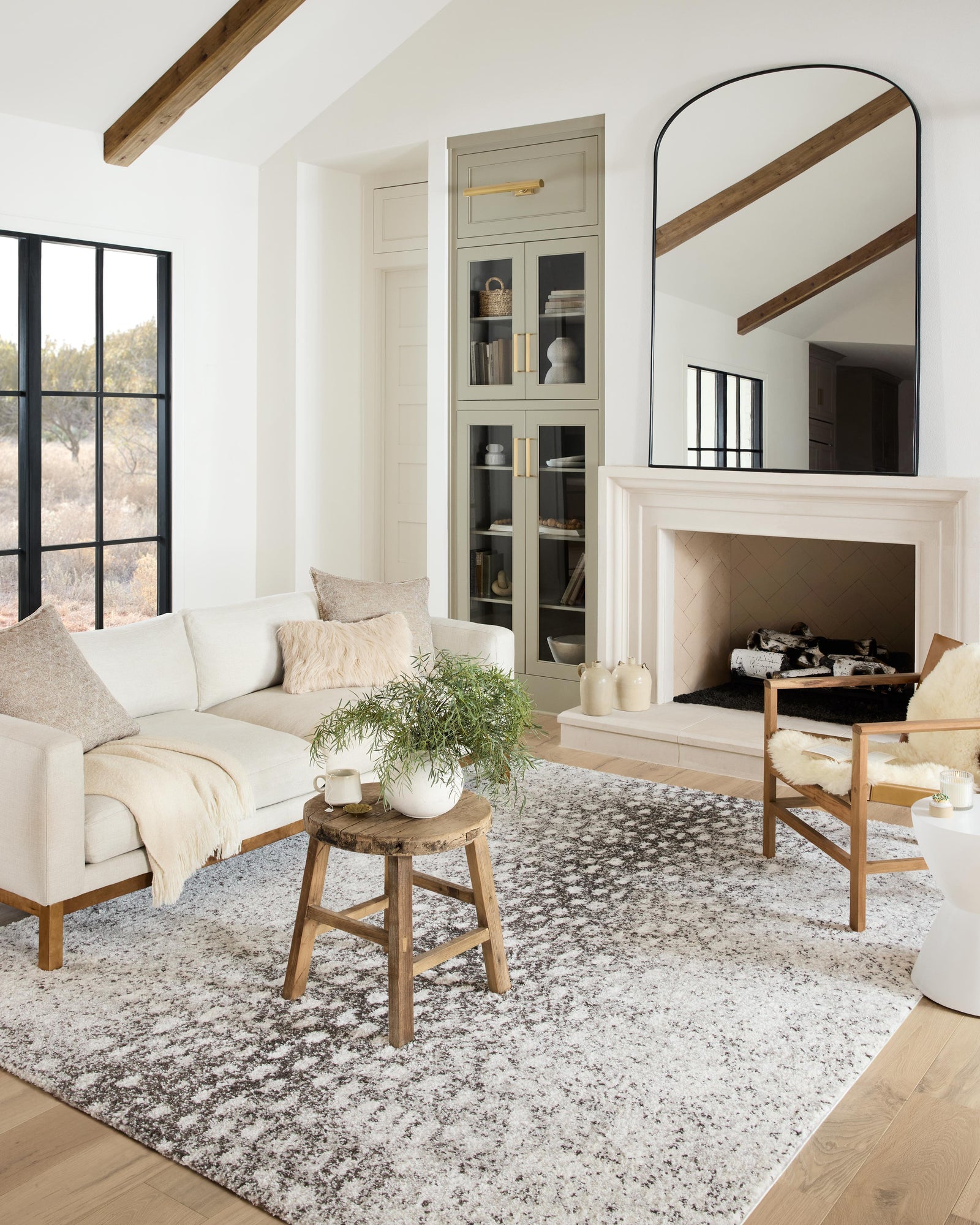 front view of Bliss Shag Grey / White luxury Rug