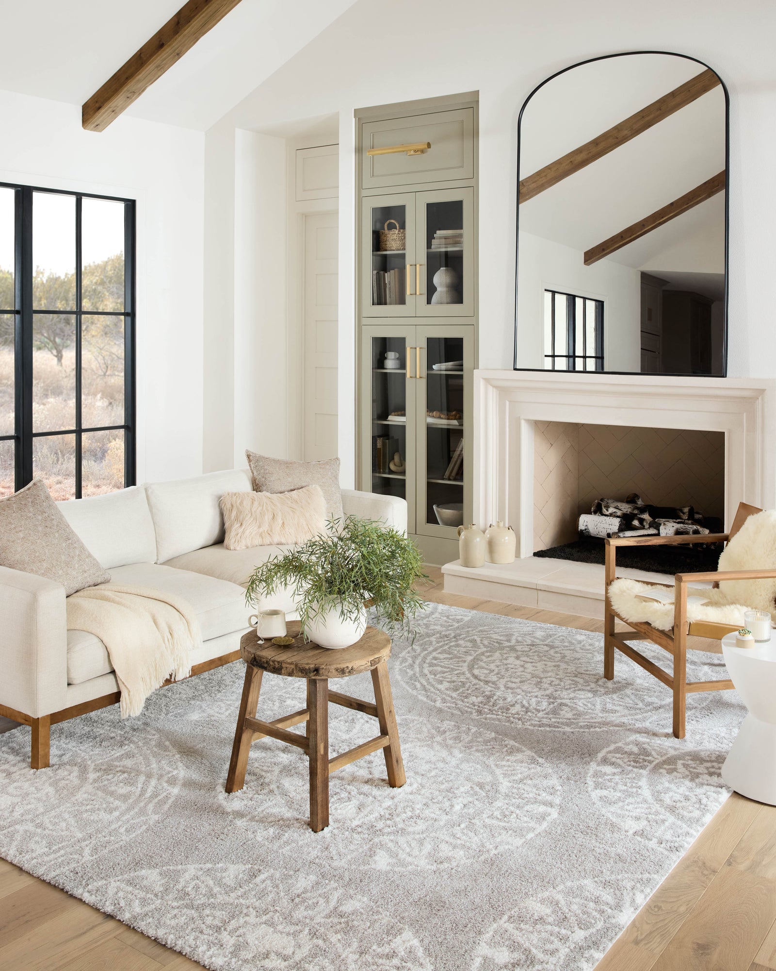 front view of Bliss Shag Grey / White luxury Rug