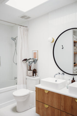 Baird Bath And Vanity 4.75" - Lifestyle [9081-AGB]