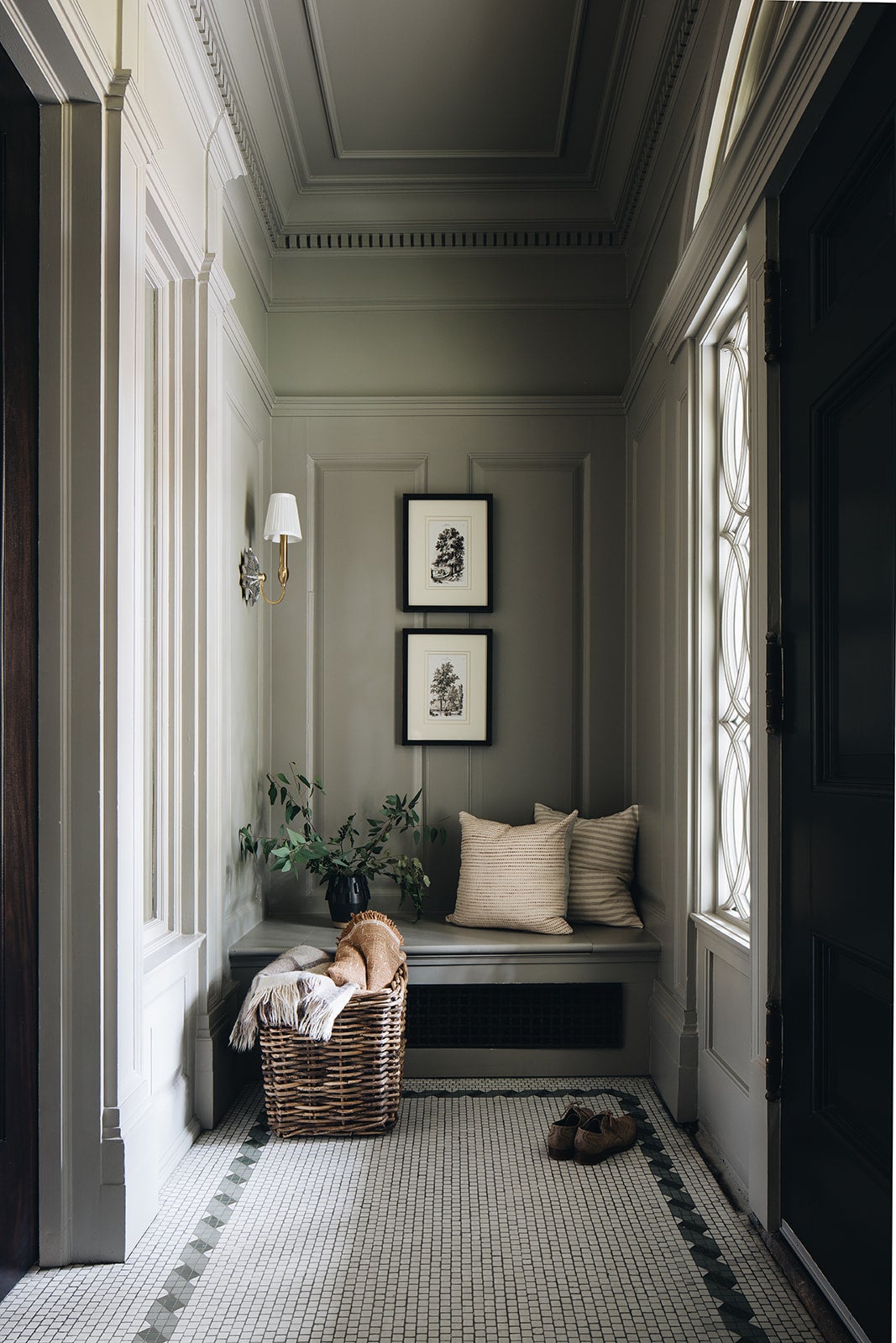 Barton Wall Sconce 7.5" - Lifestyle [3211-AGB]