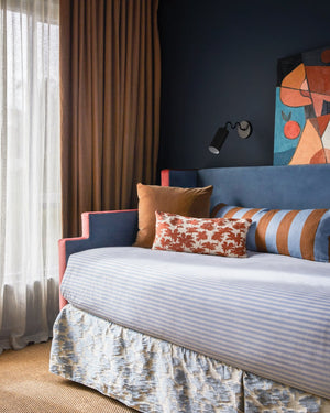 Bea Wall Sconce - Lifestyle [H742101-OB]